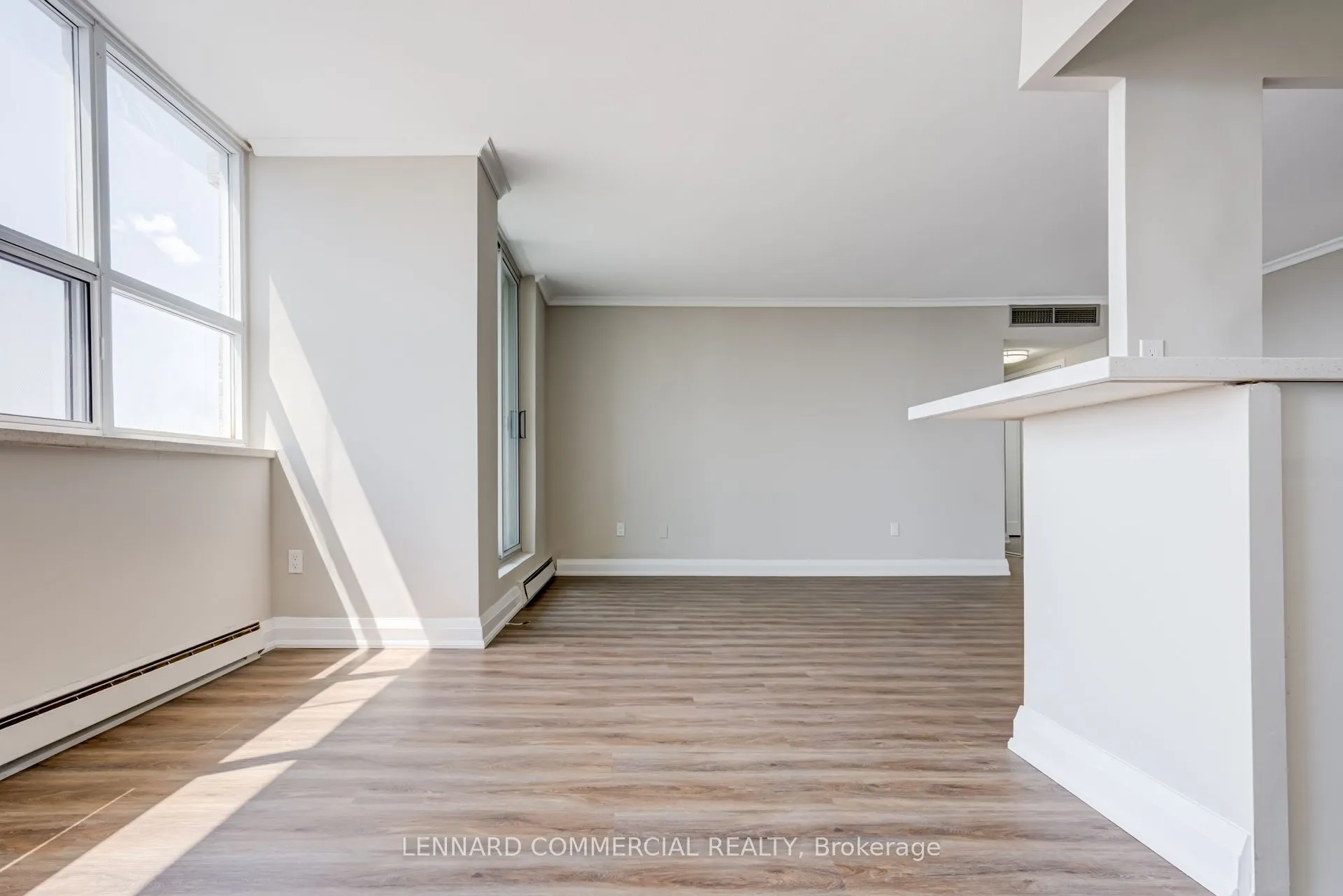 40 Pleasant Boulevard, #3007