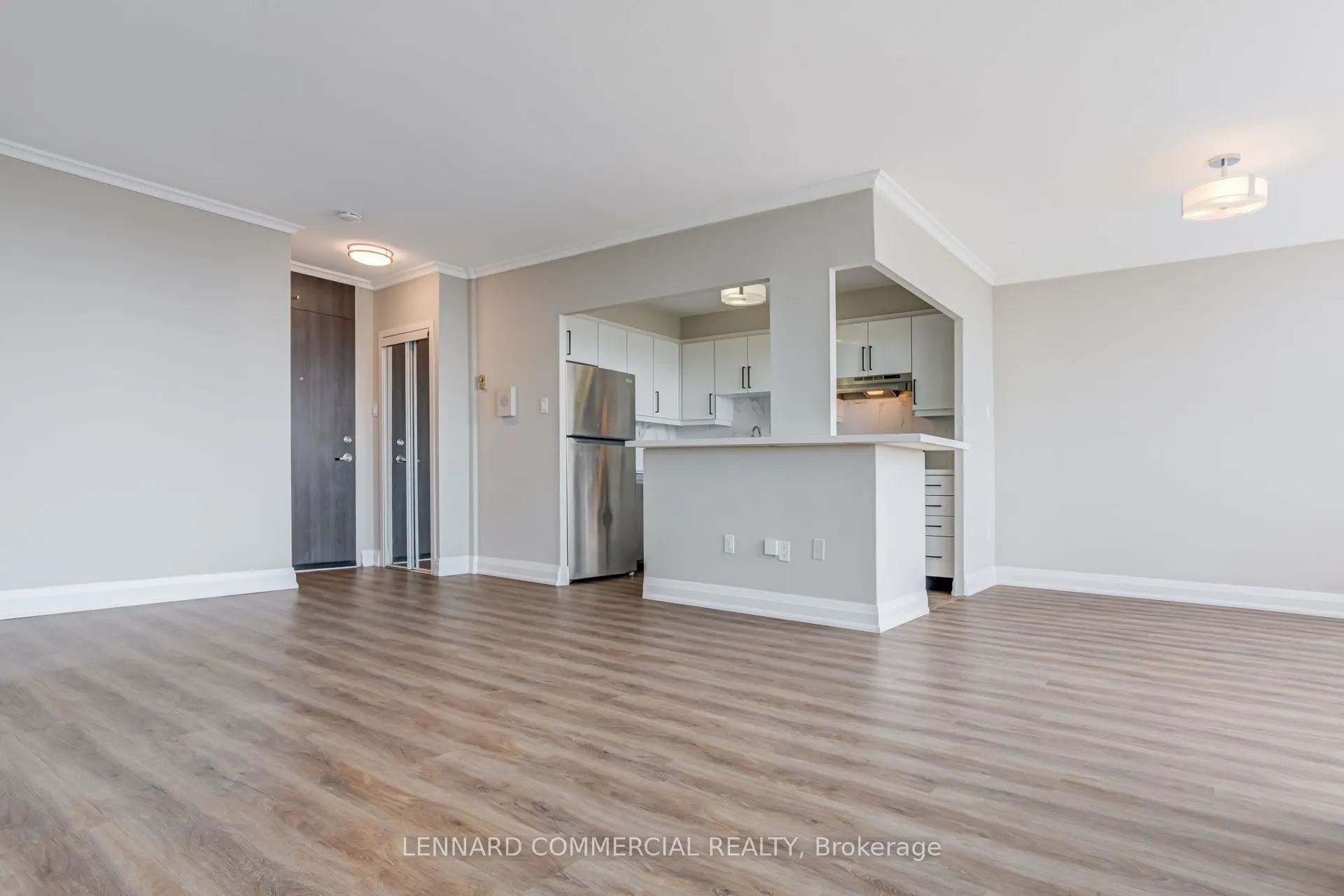 40 Pleasant Boulevard, #3007