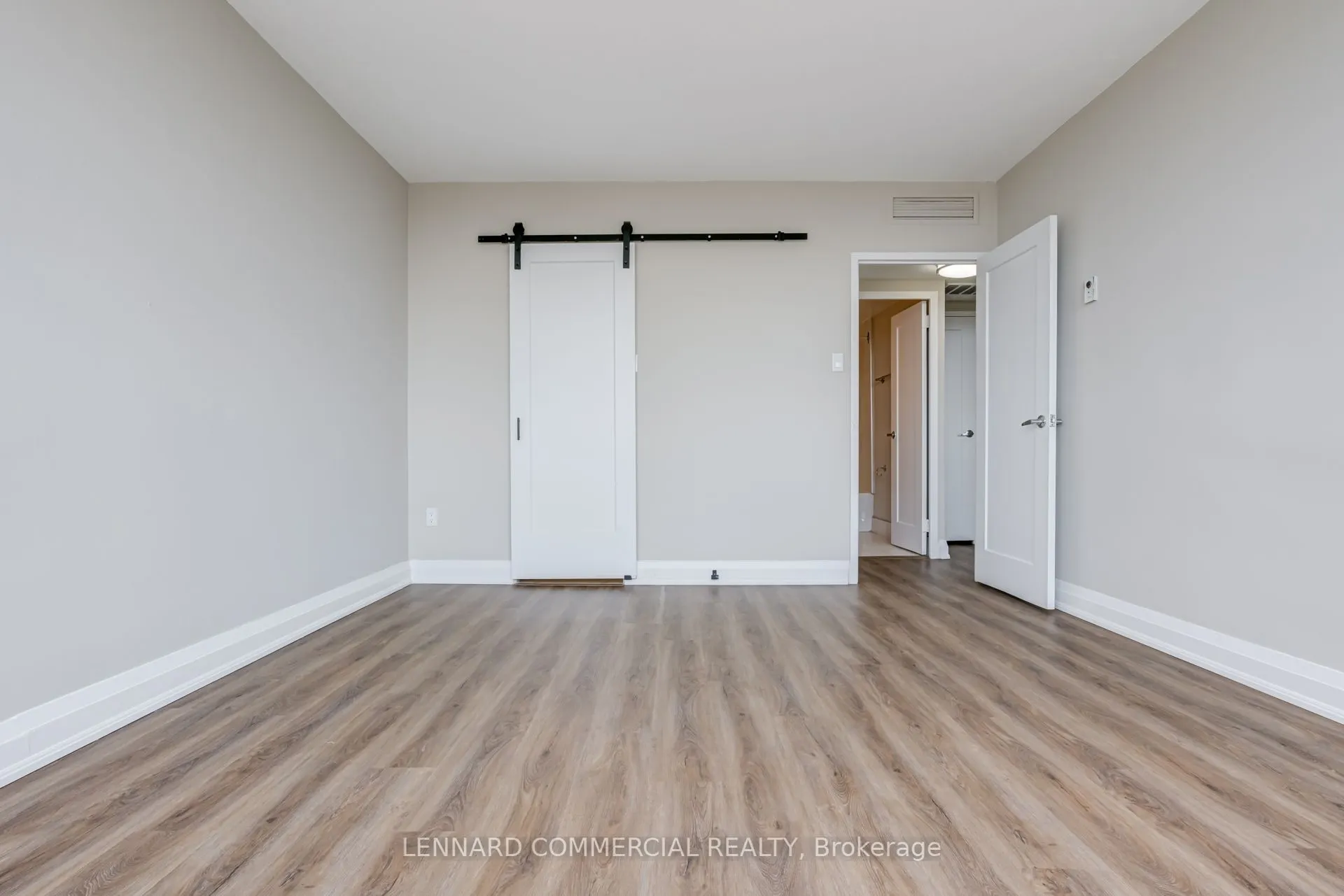 40 Pleasant Boulevard, #3007