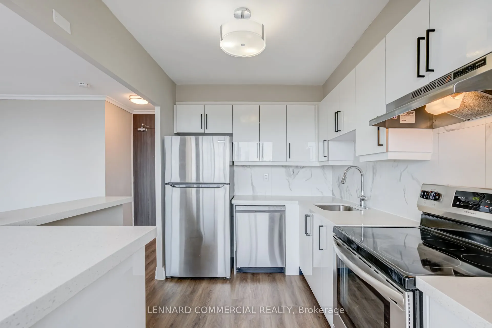 40 Pleasant Boulevard, #3007
