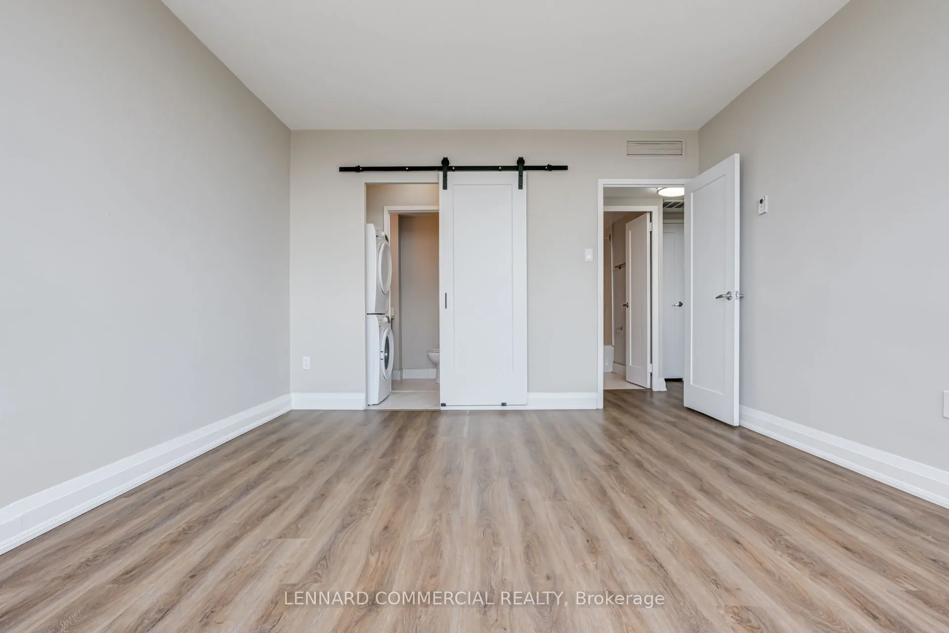 40 Pleasant Boulevard, #3007