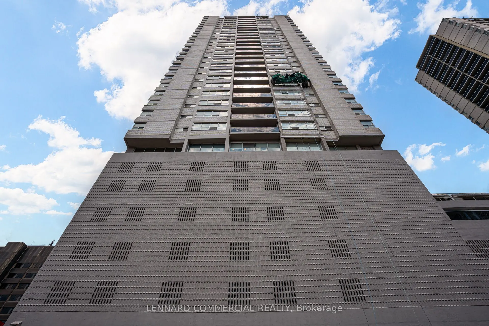 40 Pleasant Boulevard, #3007