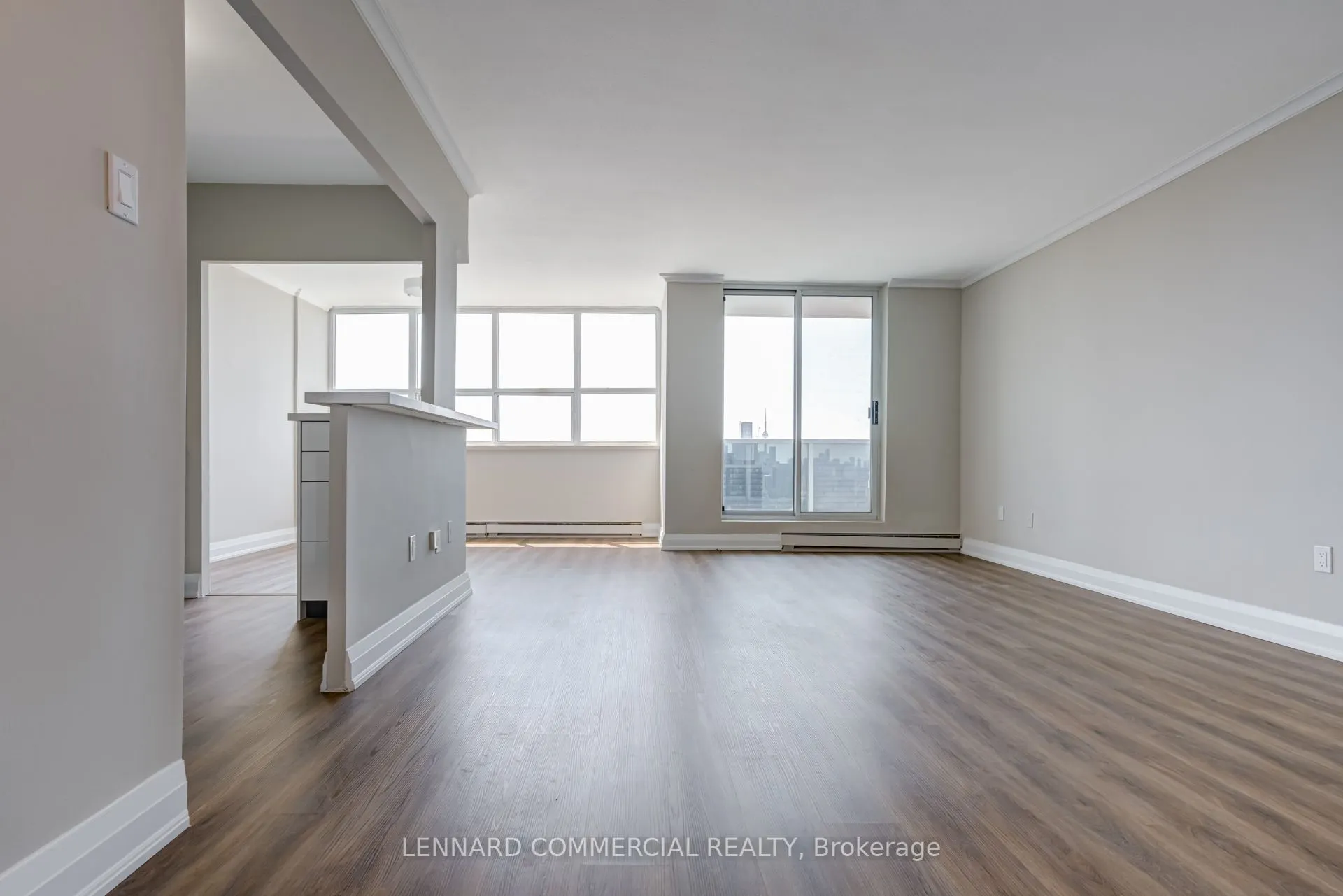 40 Pleasant Boulevard, #3007