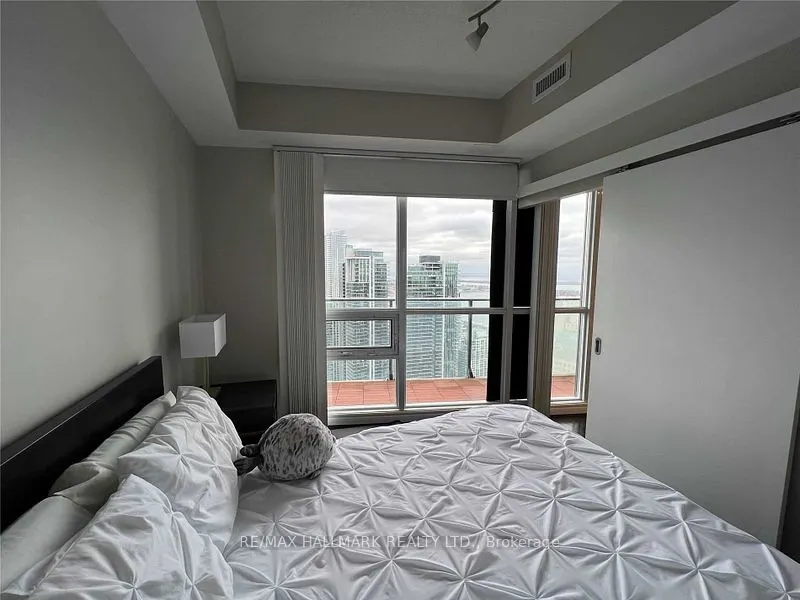 65 Bremner Boulevard, #4809