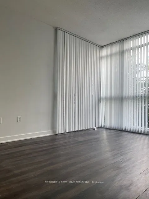 422 Lake Shore Boulevard W, #M Bed