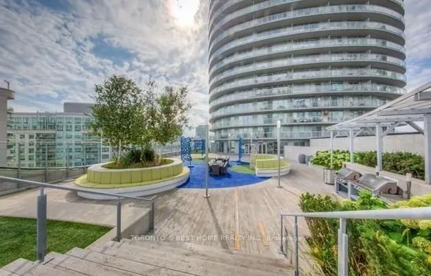422 Lake Shore Boulevard W, #M Bed