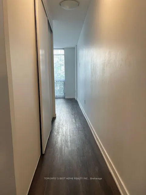 422 Lake Shore Boulevard W, #M Bed