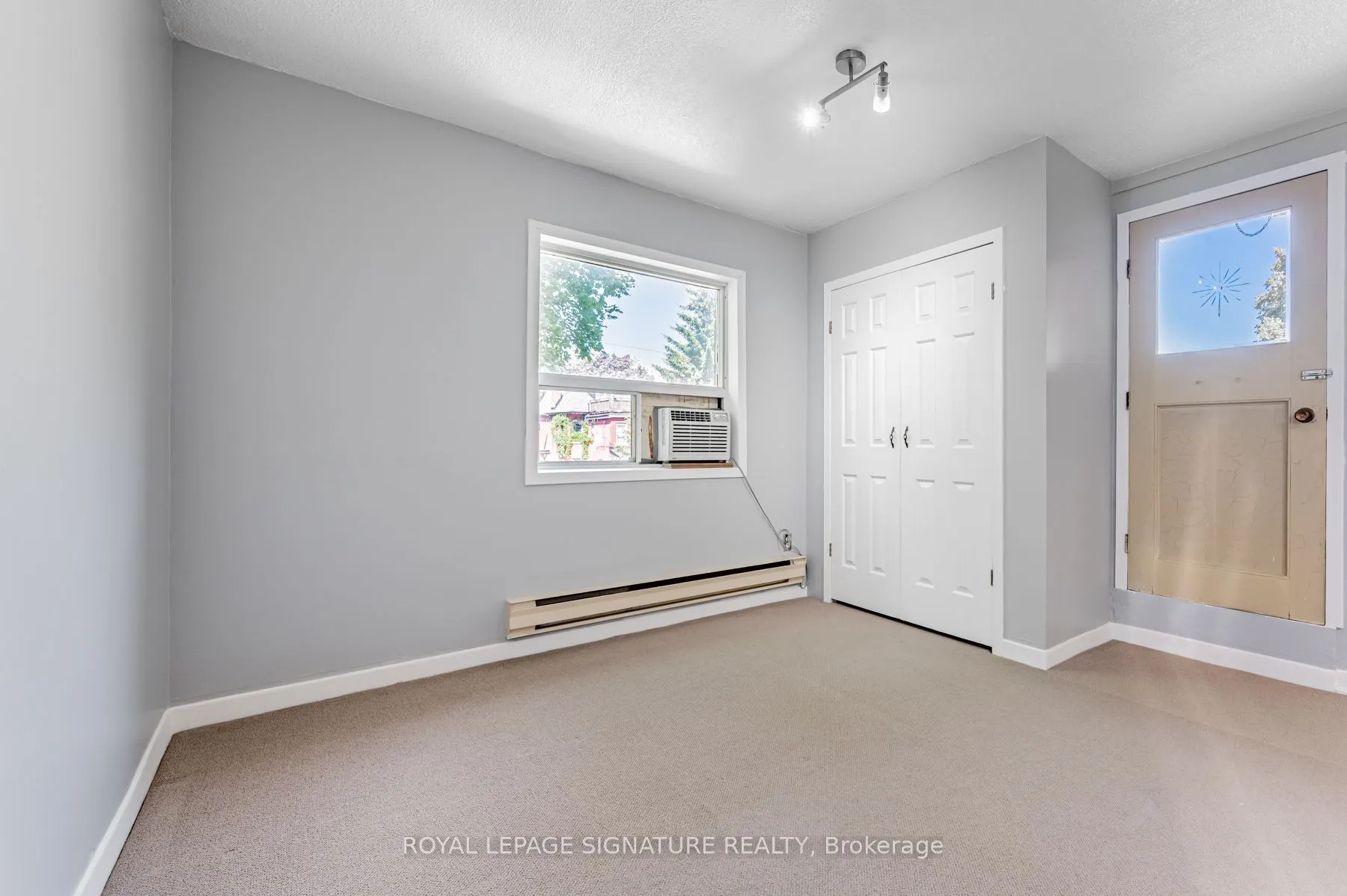 388 Palmerston Boulevard