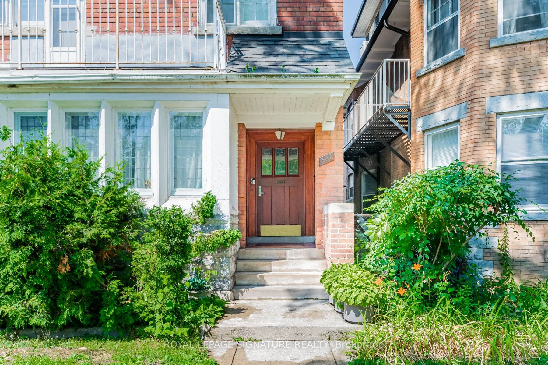 388 Palmerston Boulevard