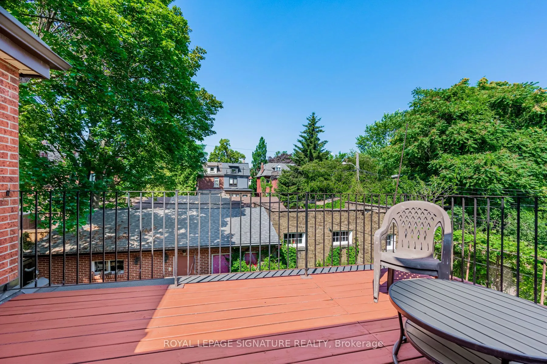 388 Palmerston Boulevard