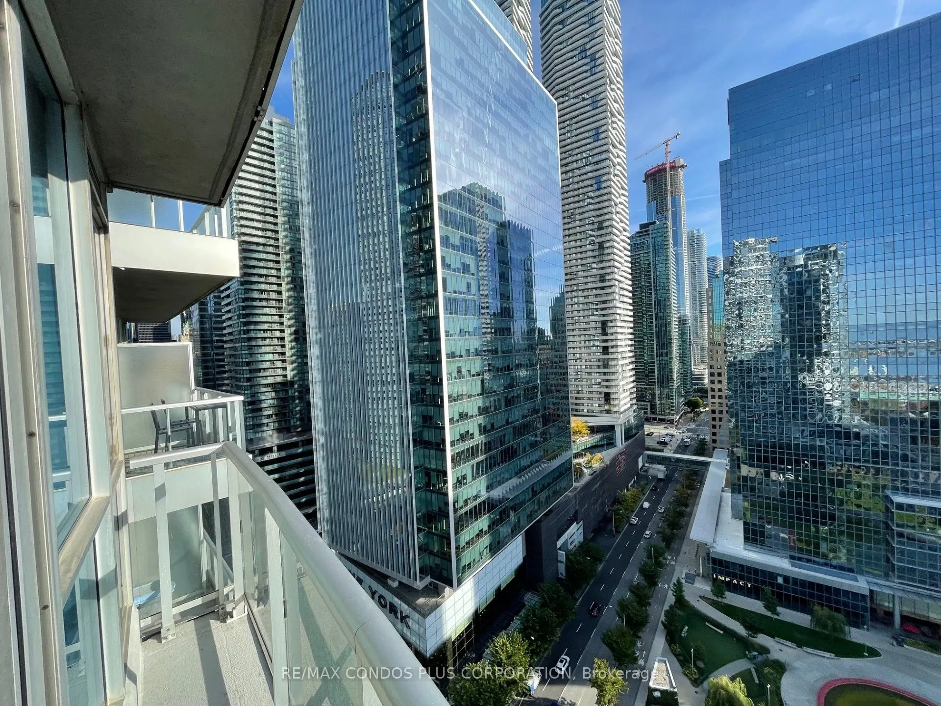 8 York Street, #2504