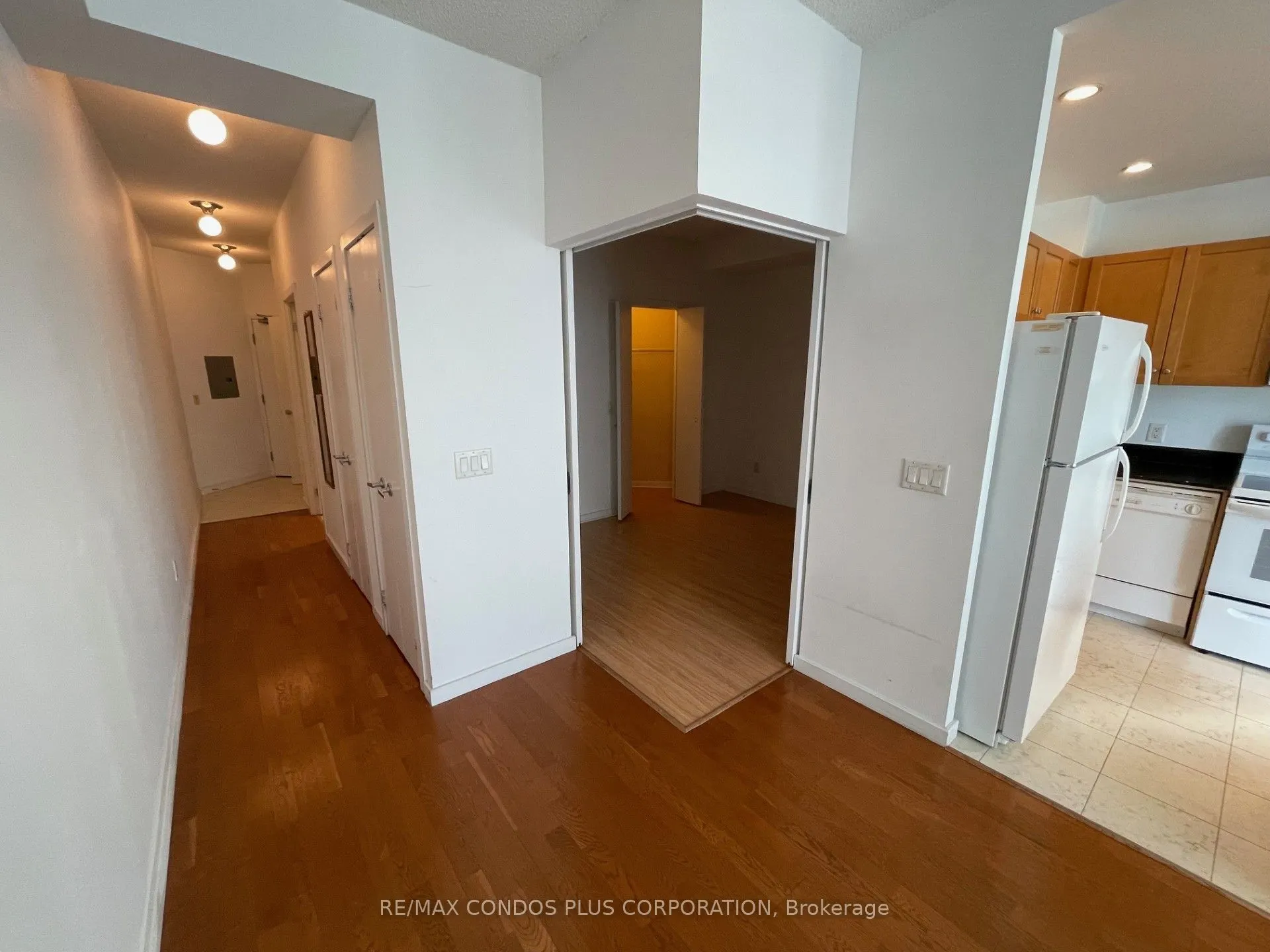 8 York Street, #2504