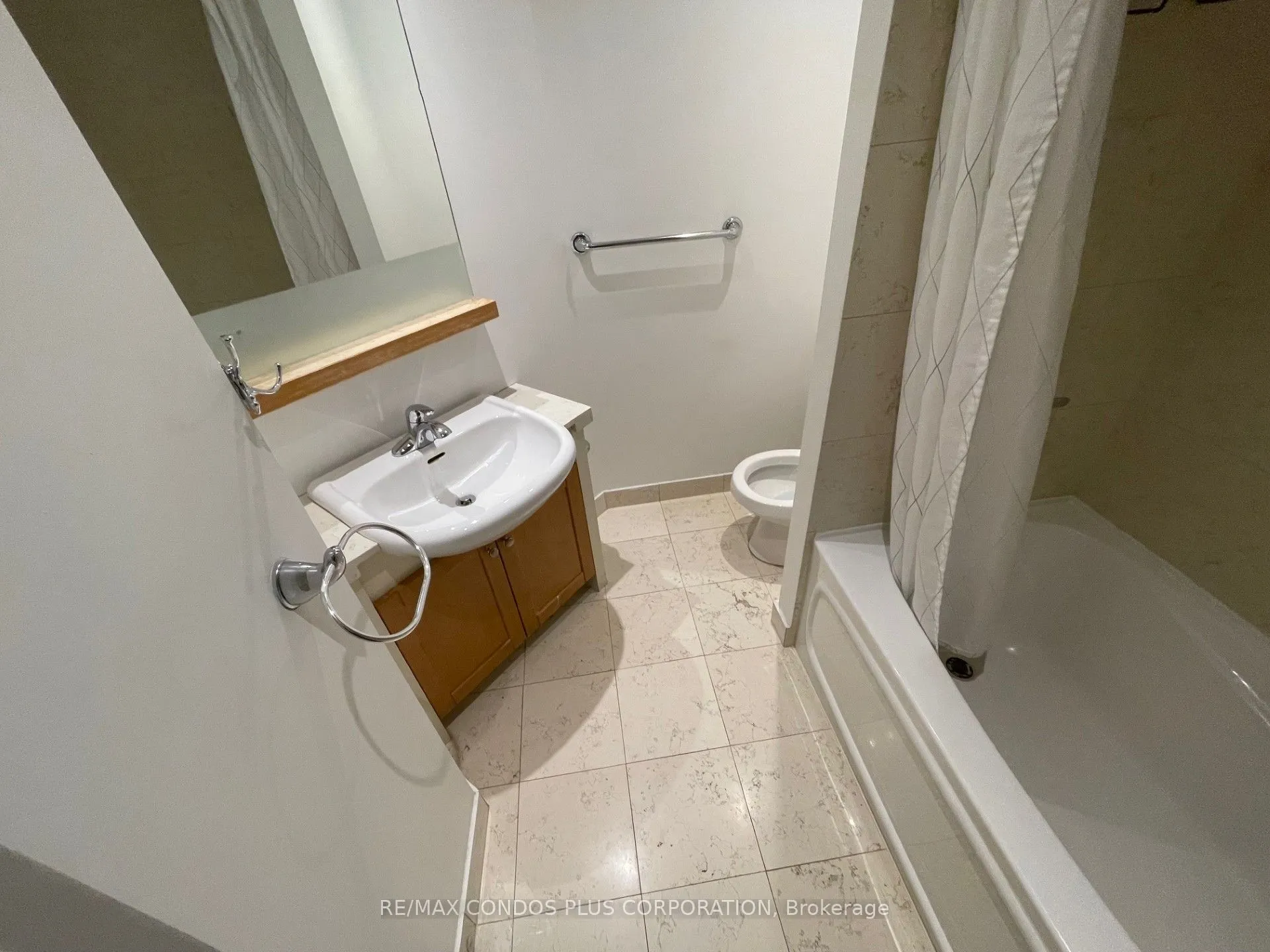 8 York Street, #2504