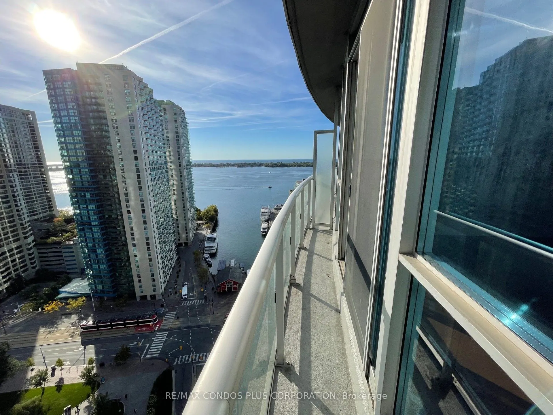 8 York Street, #2504