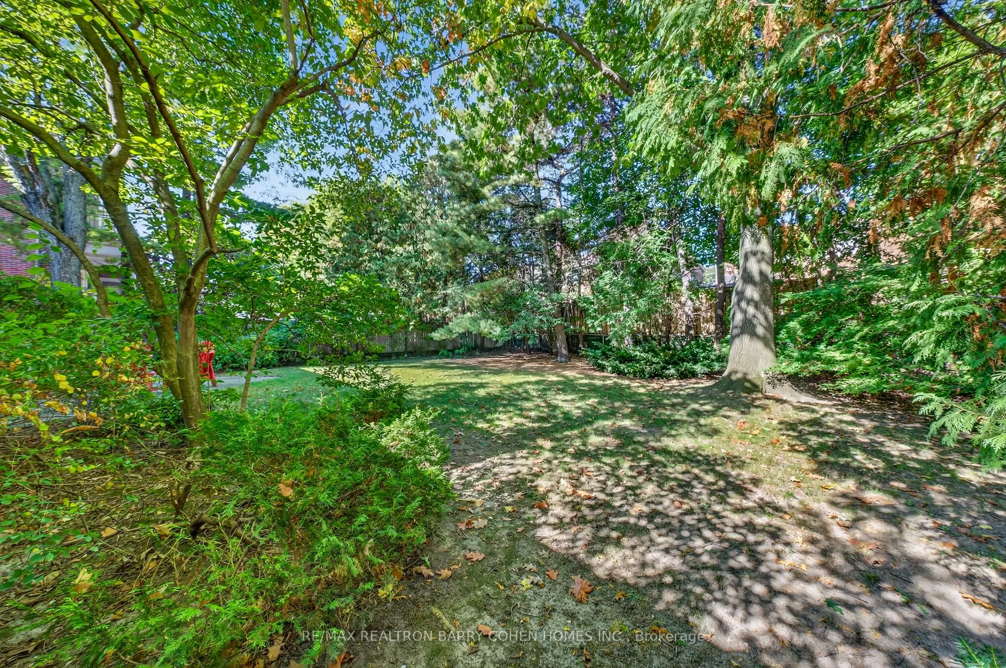 106 Highland Crescent