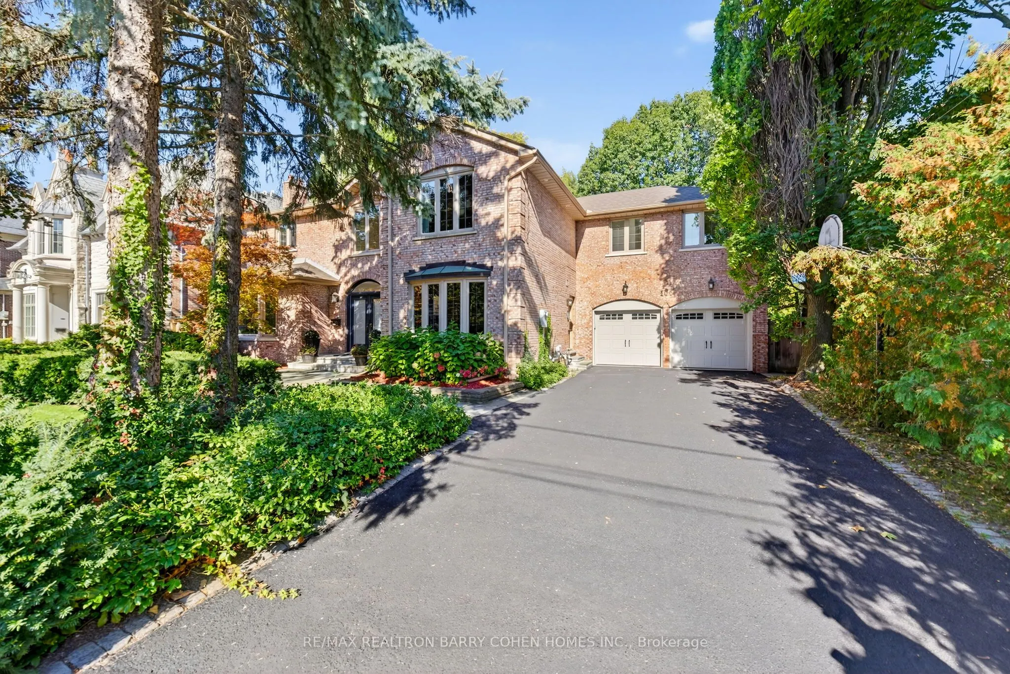 106 Highland Crescent