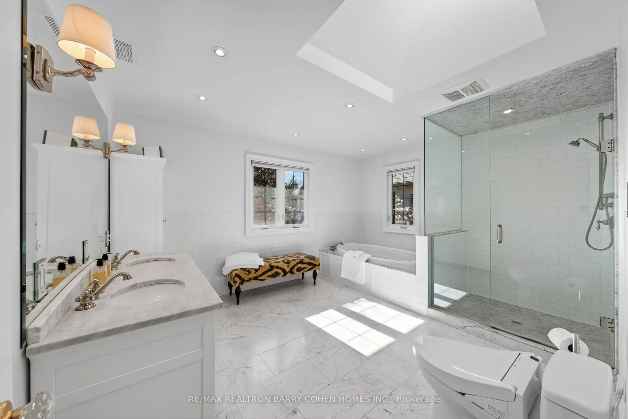 106 Highland Crescent