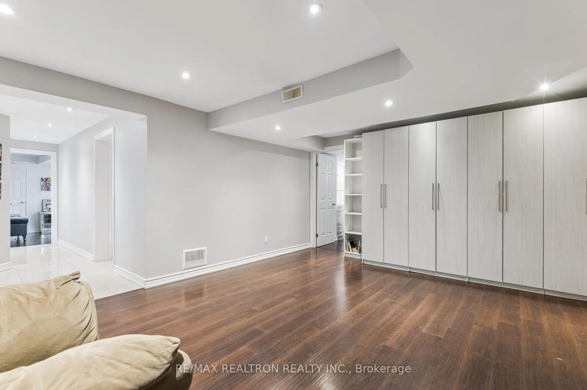 22 Midvale Road