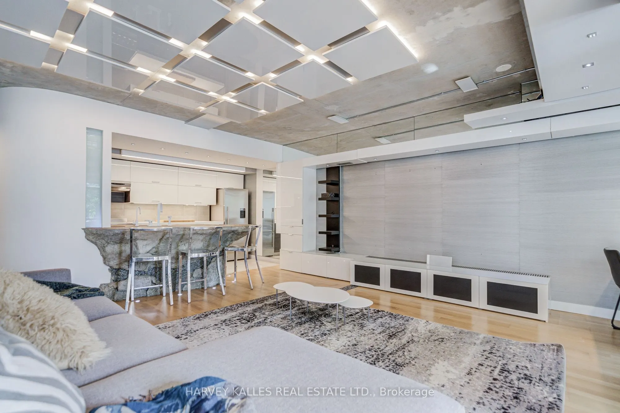55 Stewart Street, #121