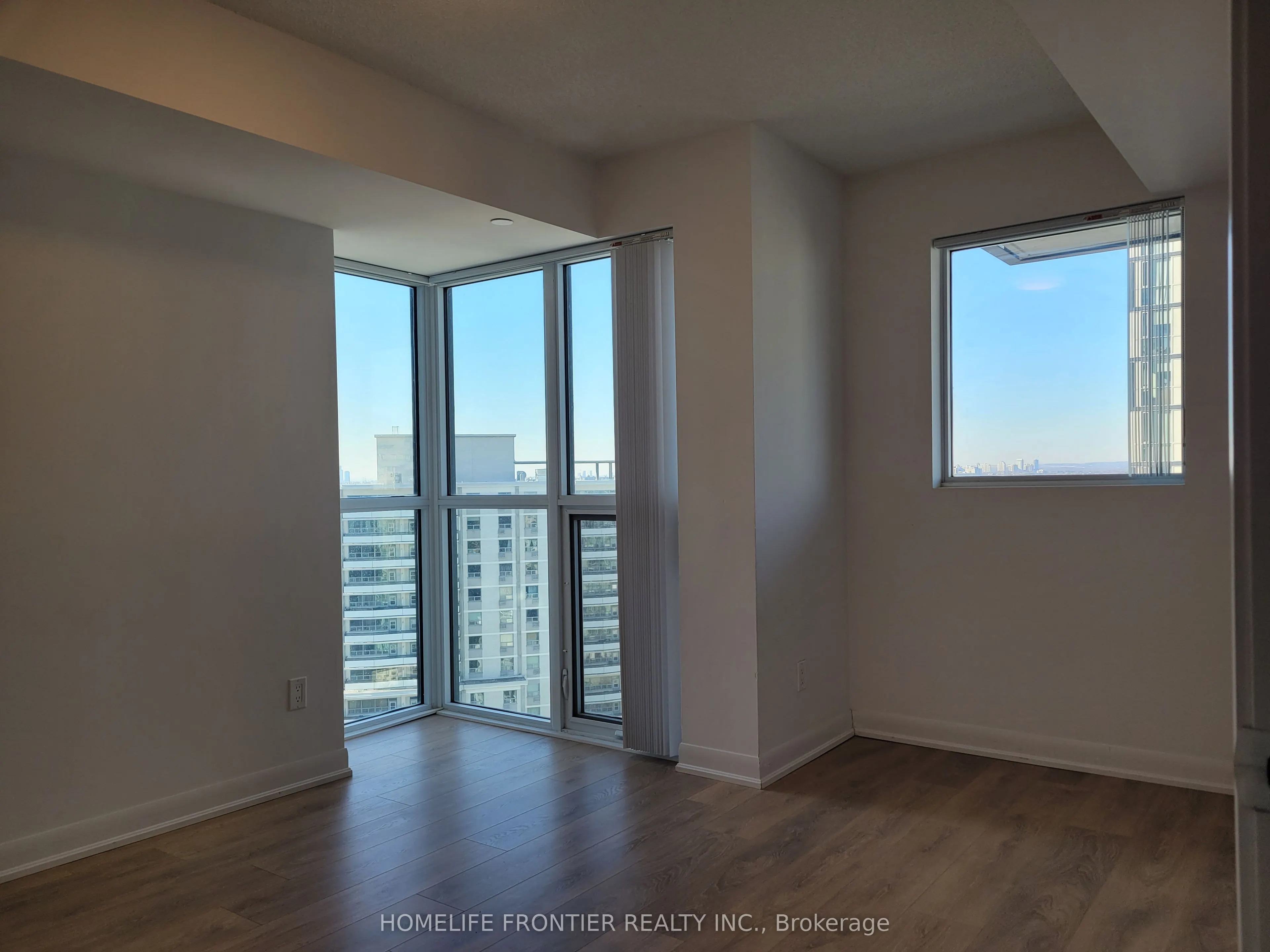 5168 Yonge Street, #1807