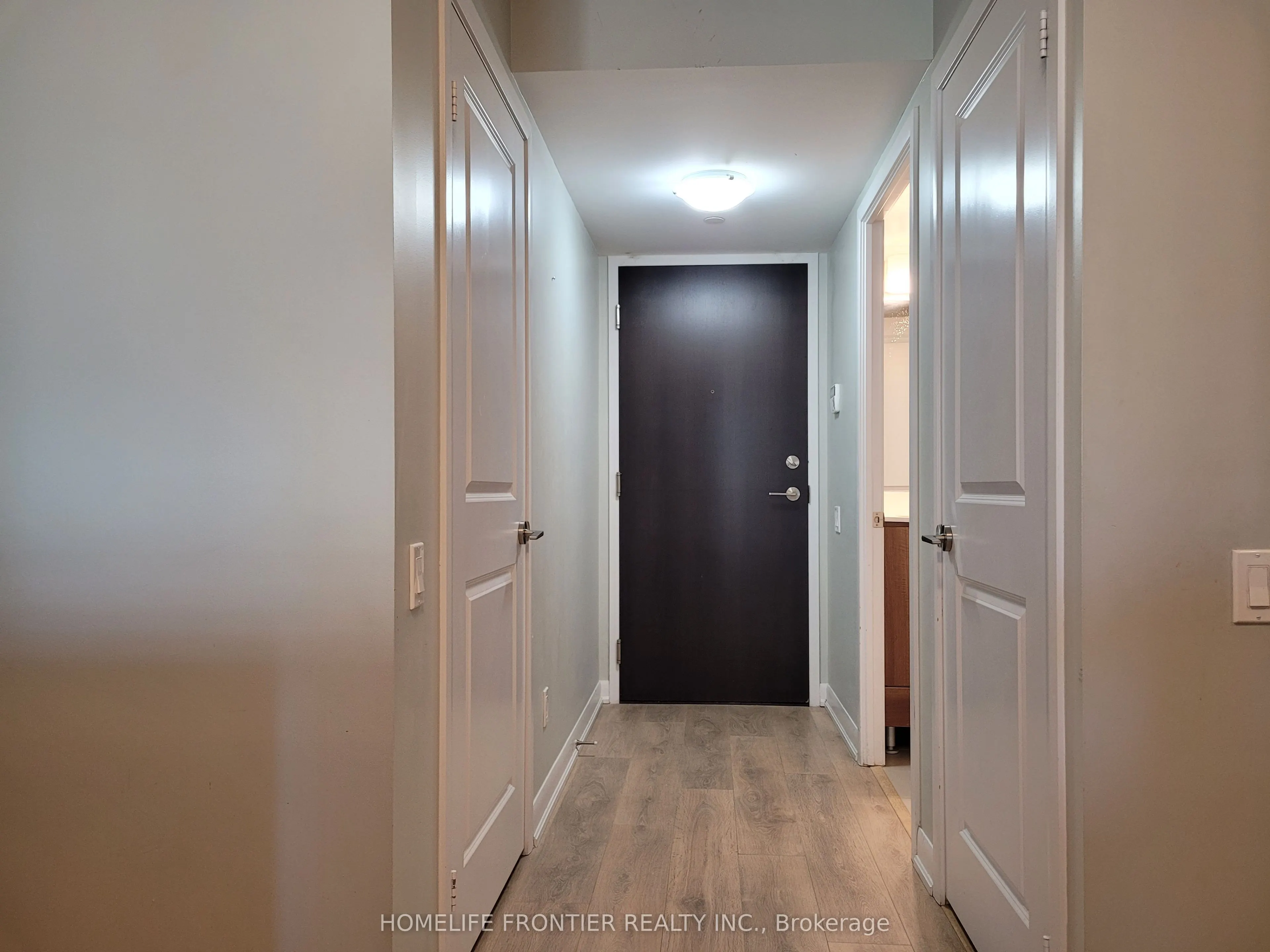 5168 Yonge Street, #1807