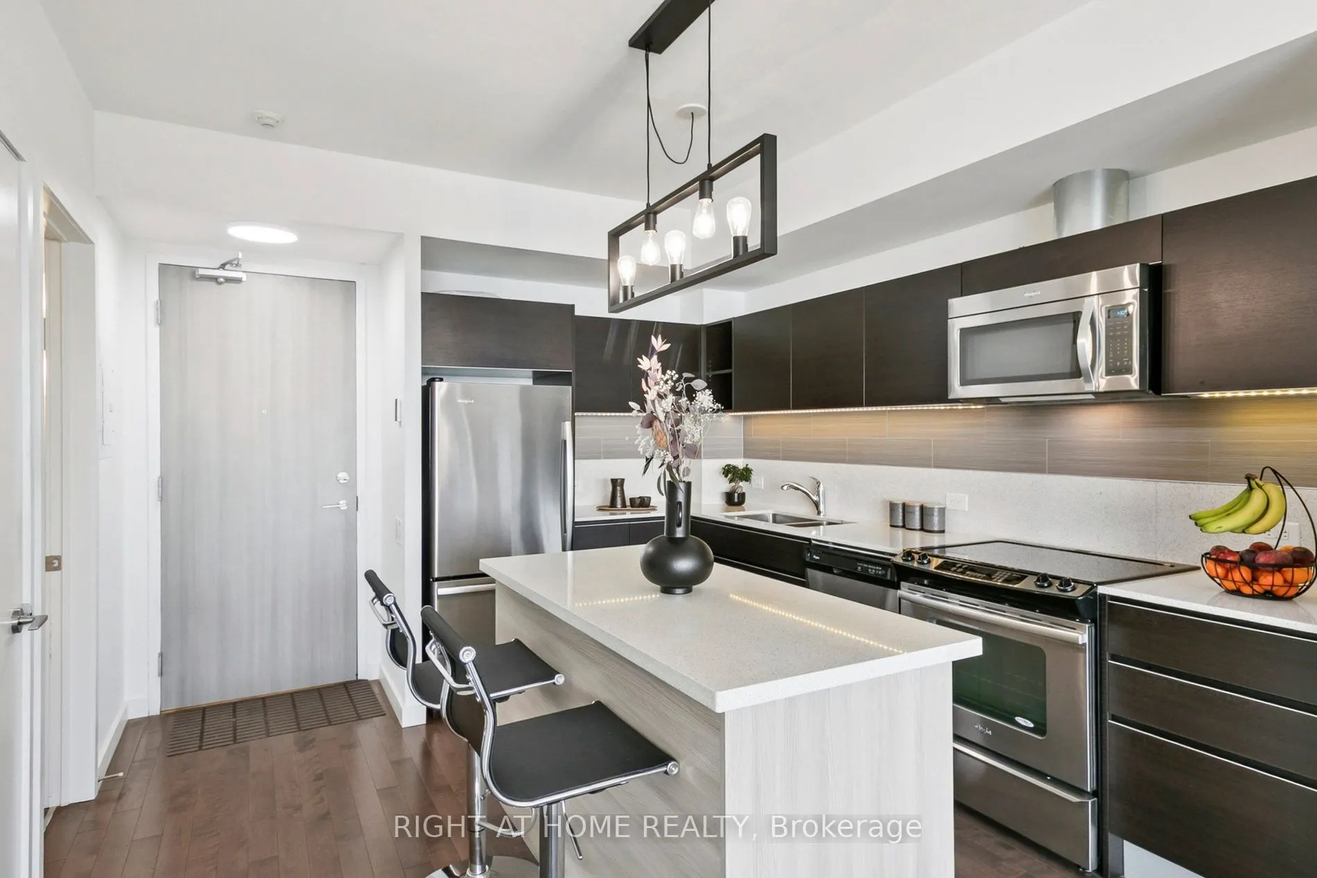 390 Cherry Street E, #3207