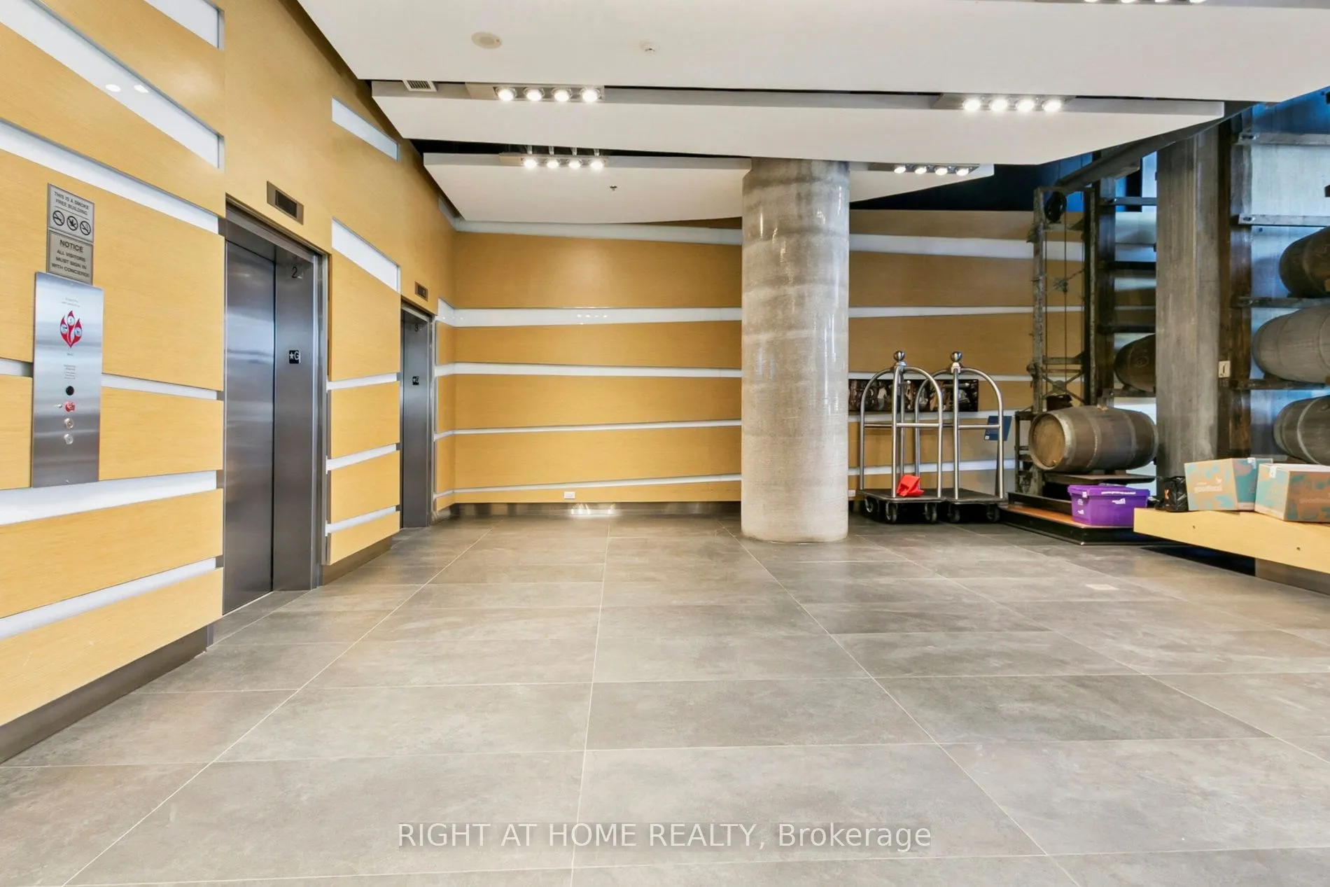 390 Cherry Street E, #3207