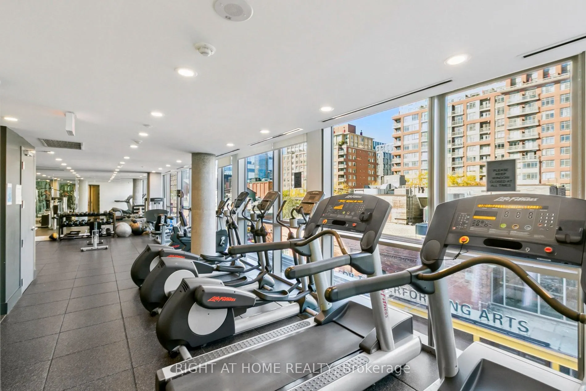 390 Cherry Street E, #3207