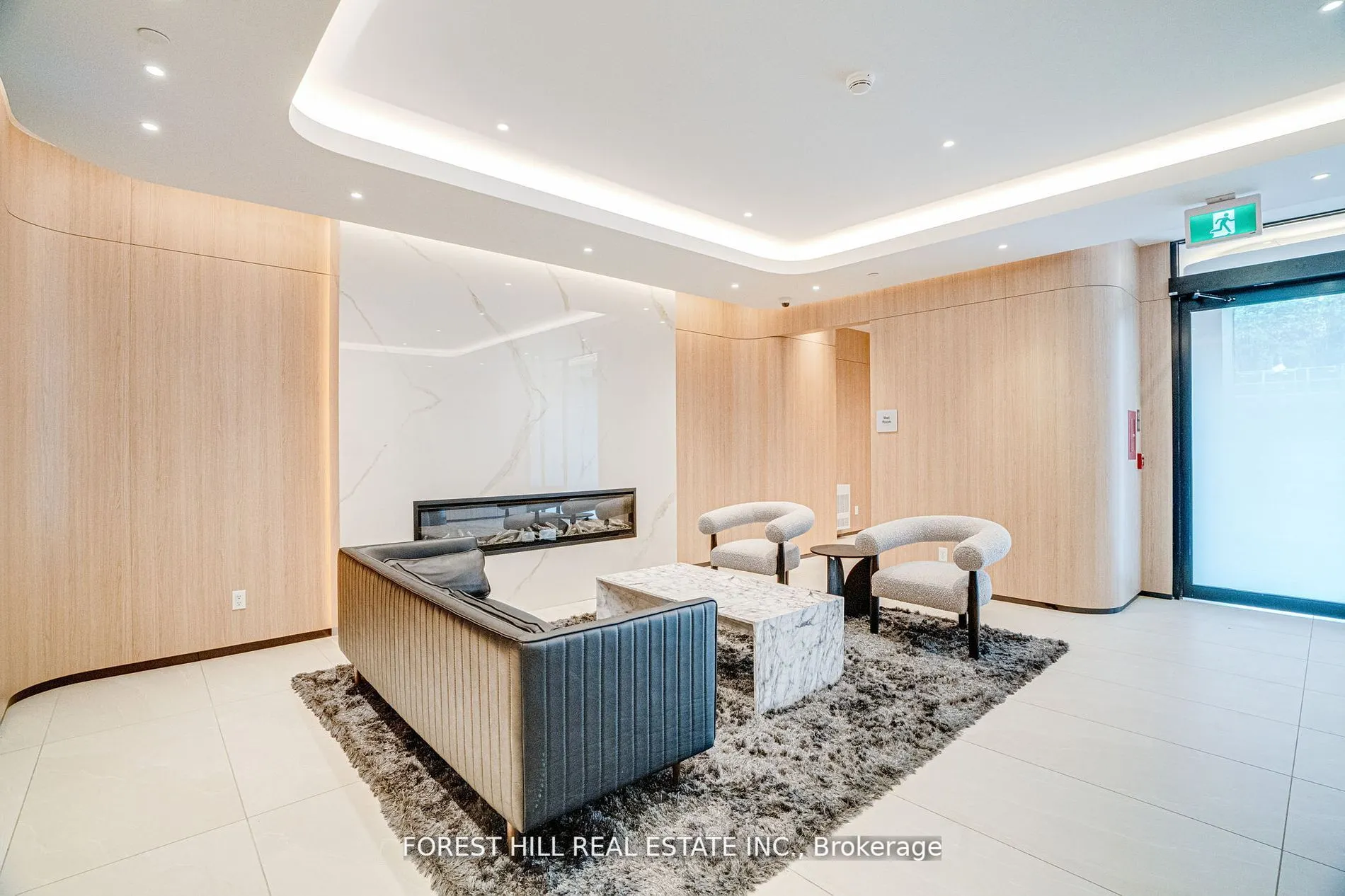 185 Alberta Avenue, #209