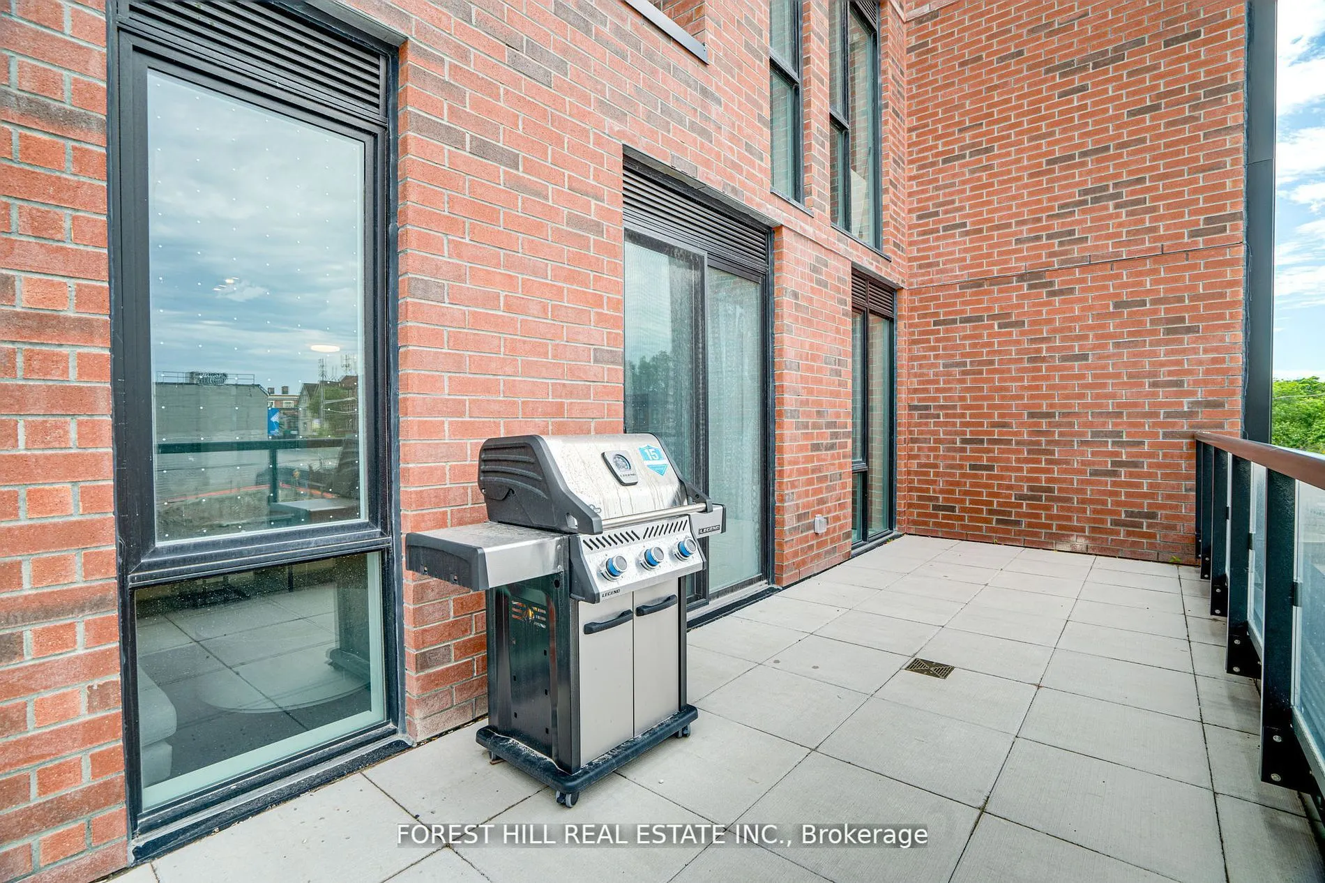 185 Alberta Avenue, #209
