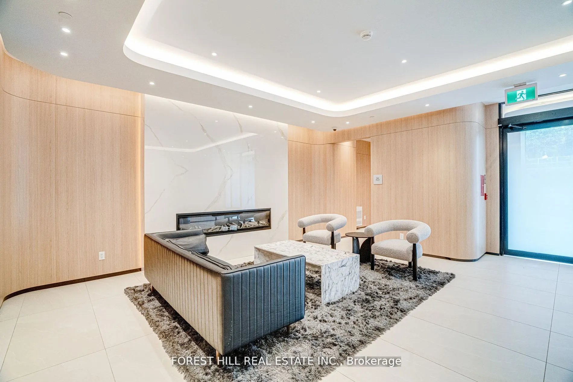 185 Alberta Avenue, #209