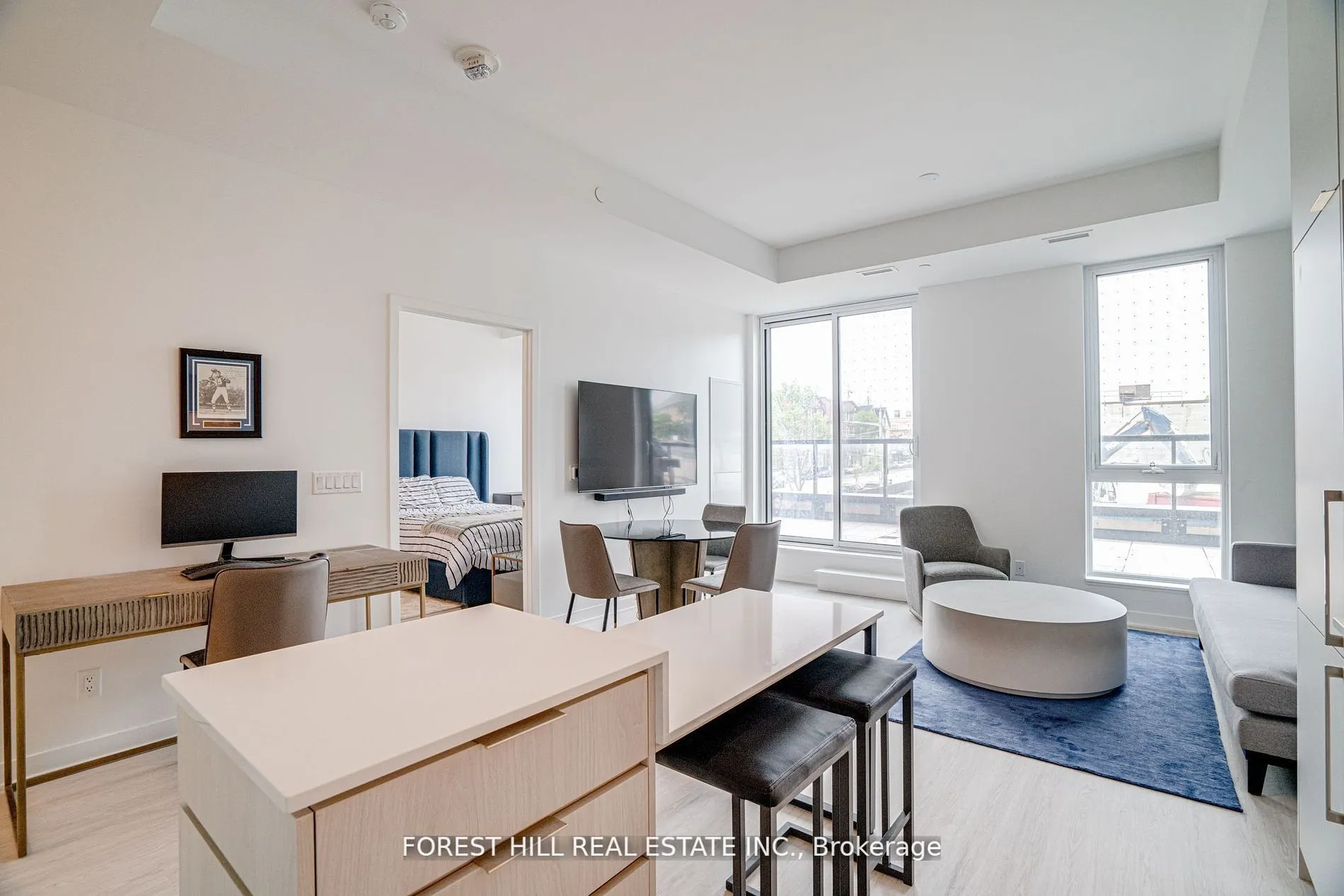 185 Alberta Avenue, #209