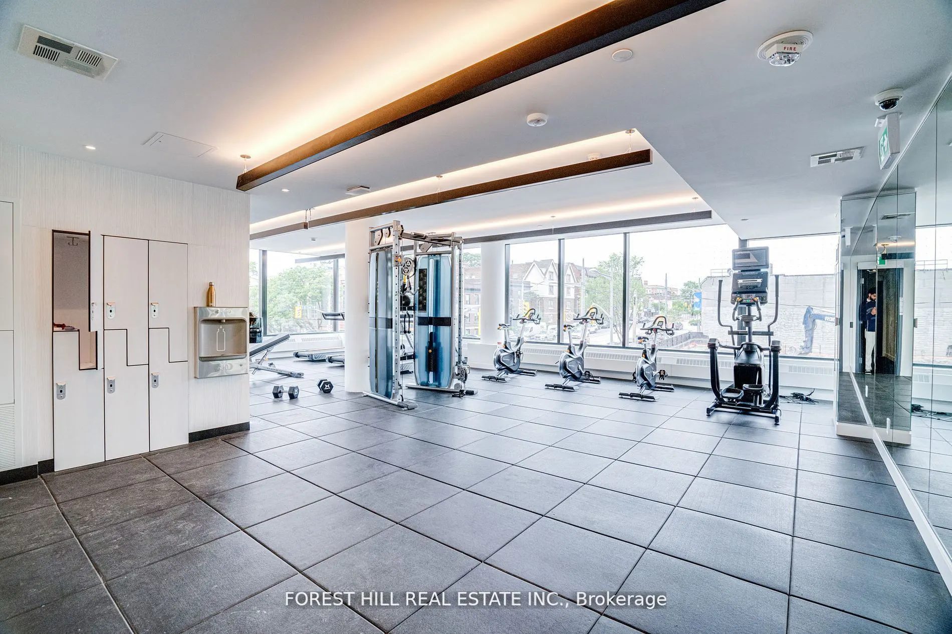 185 Alberta Avenue, #209