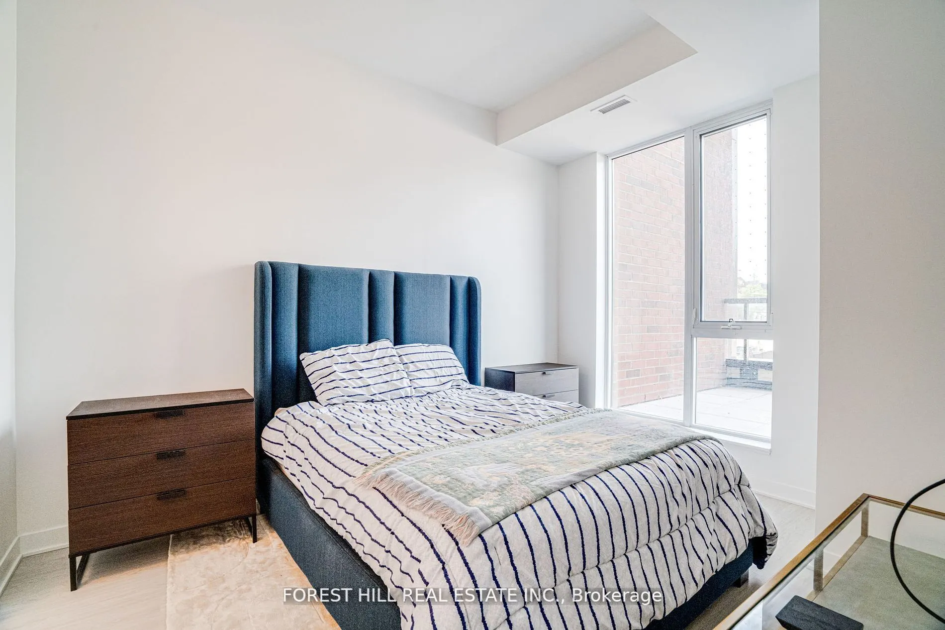 185 Alberta Avenue, #209