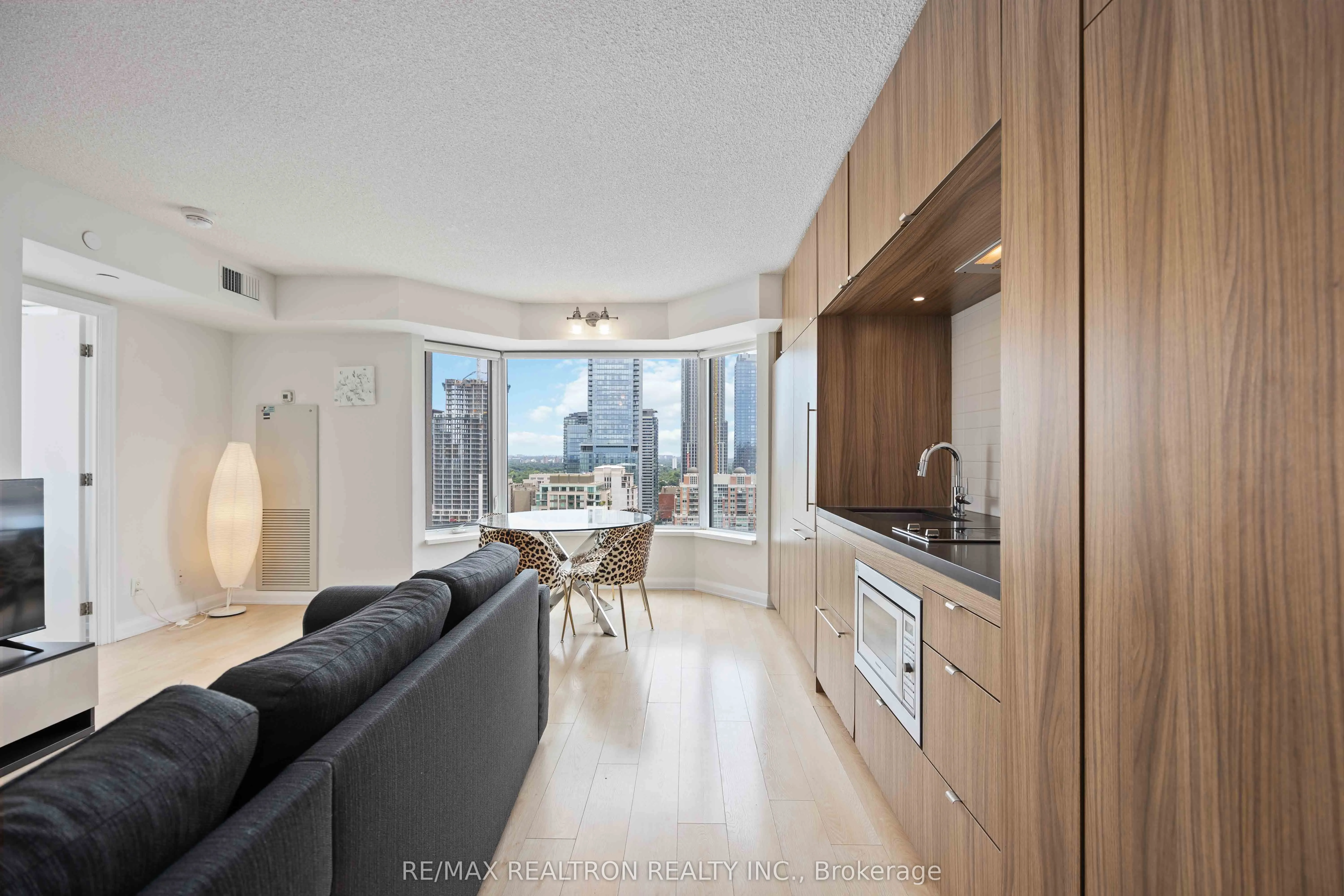 155 Yorkville Avenue, #2604