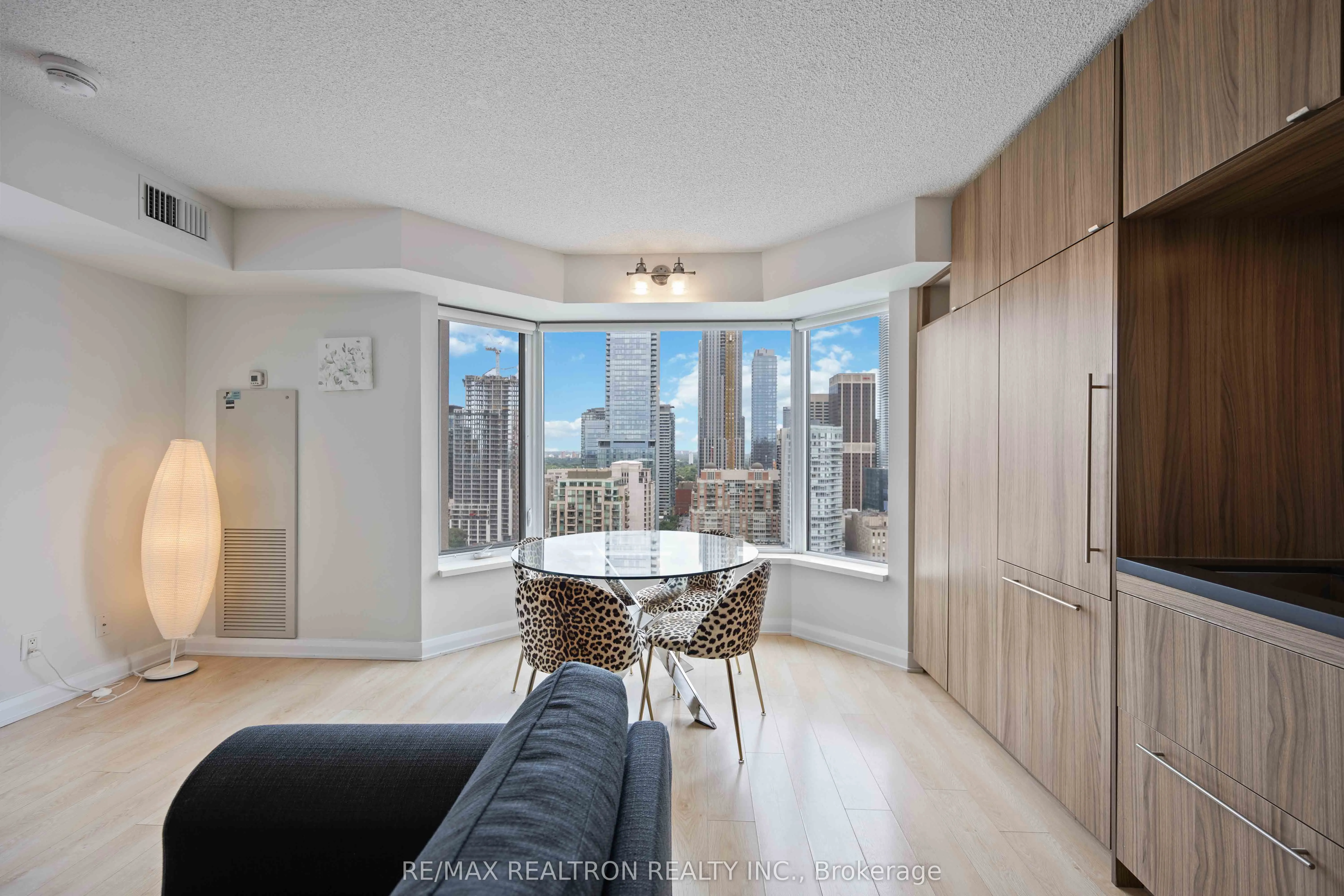 155 Yorkville Avenue, #2604