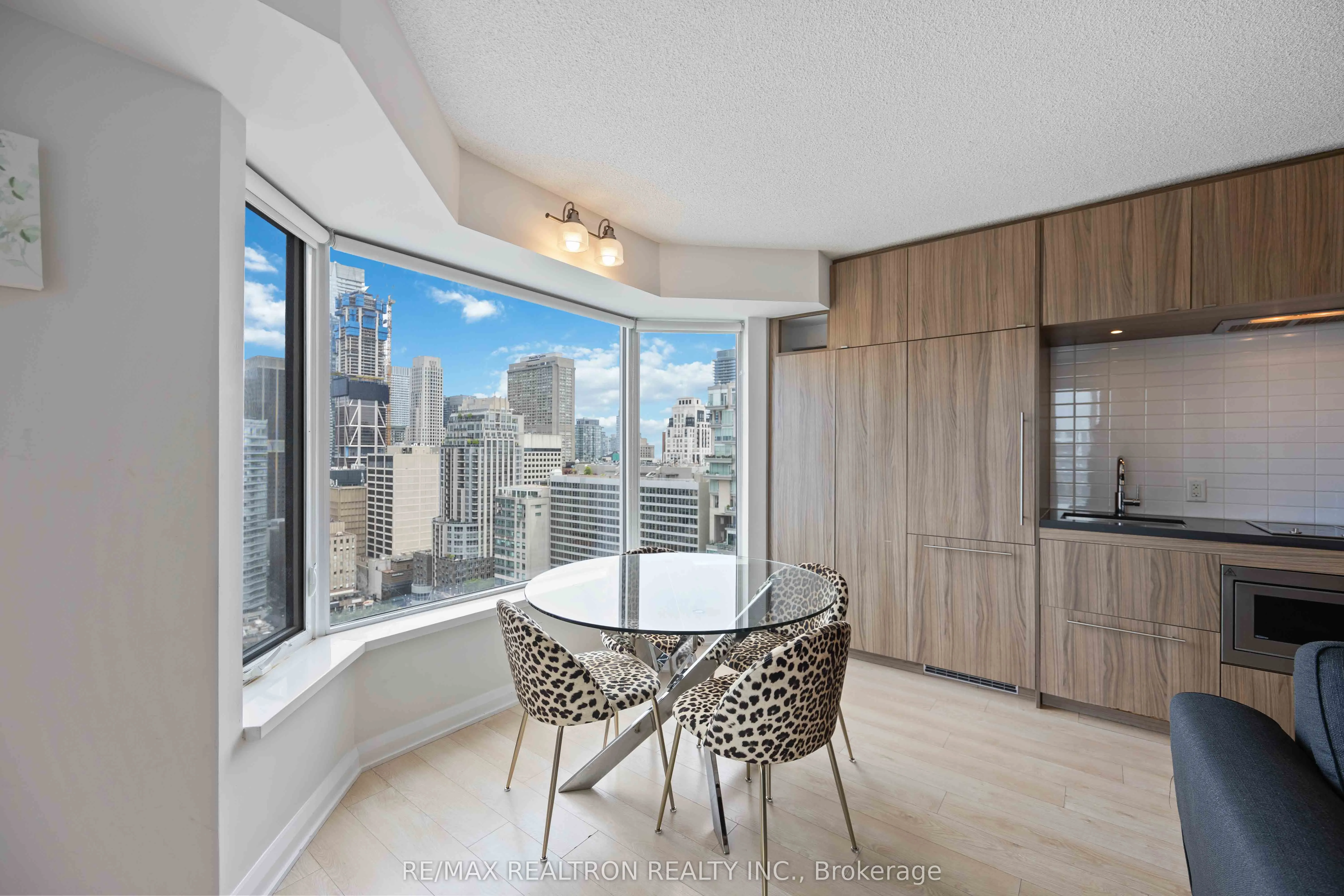 155 Yorkville Avenue, #2604