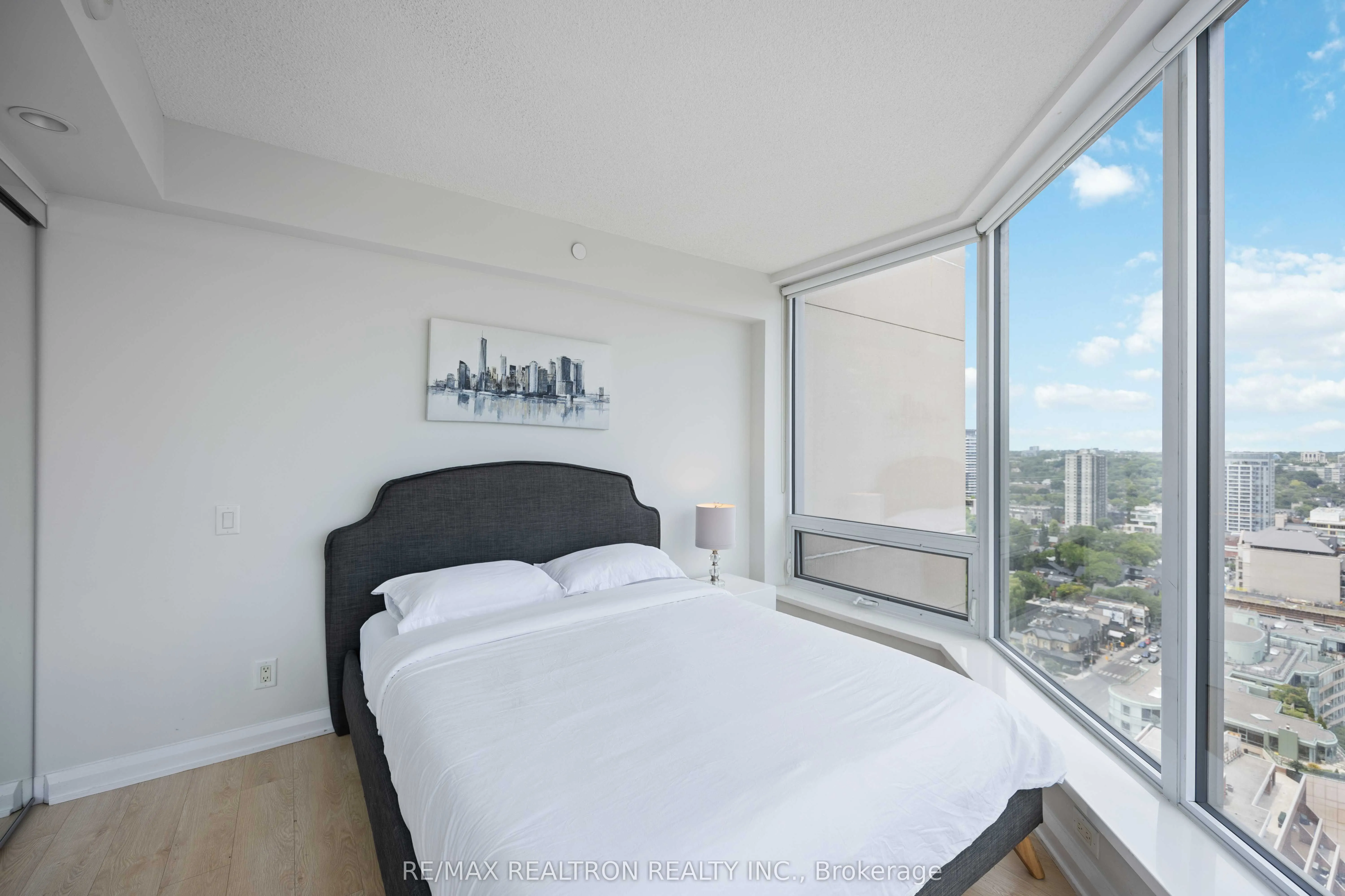 155 Yorkville Avenue, #2604