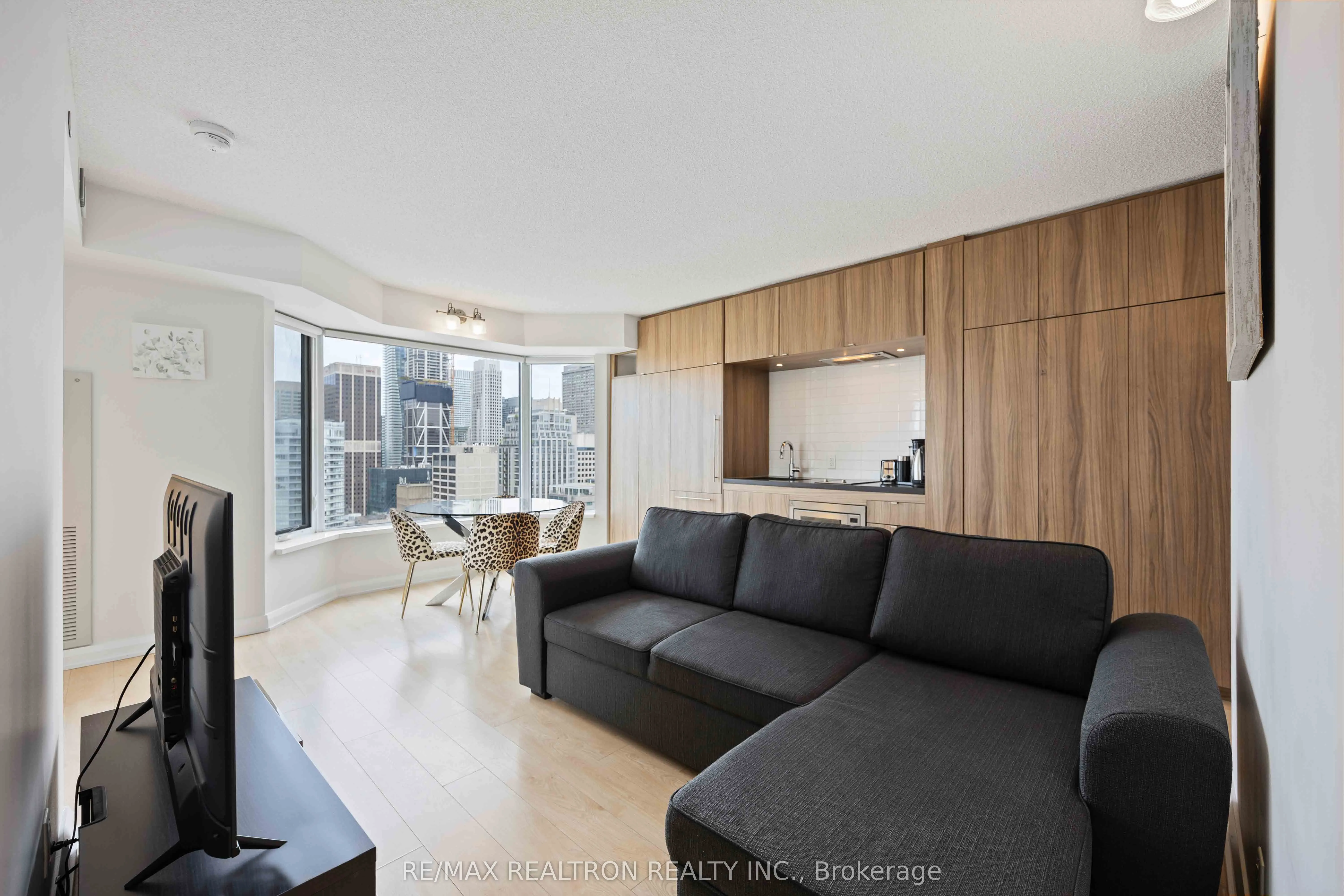 155 Yorkville Avenue, #2604