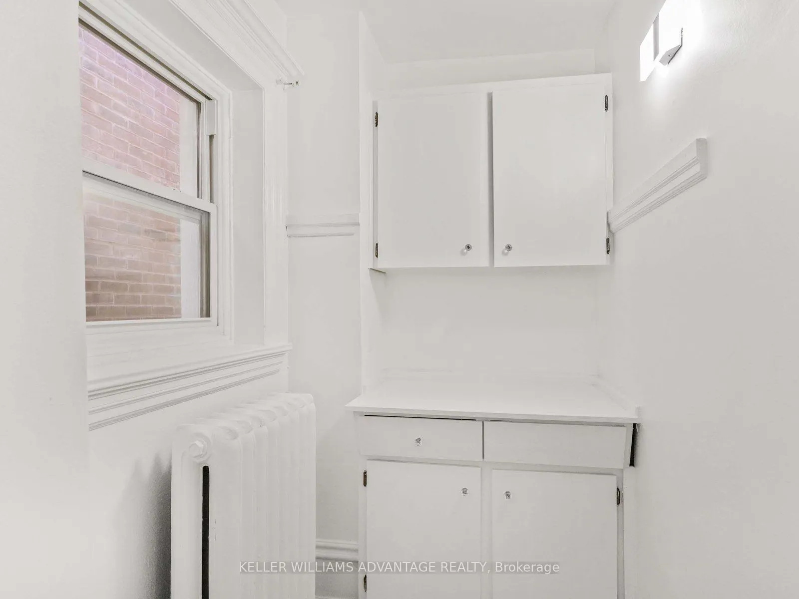 347 Walmer Road, #2nd Floor Unit 3