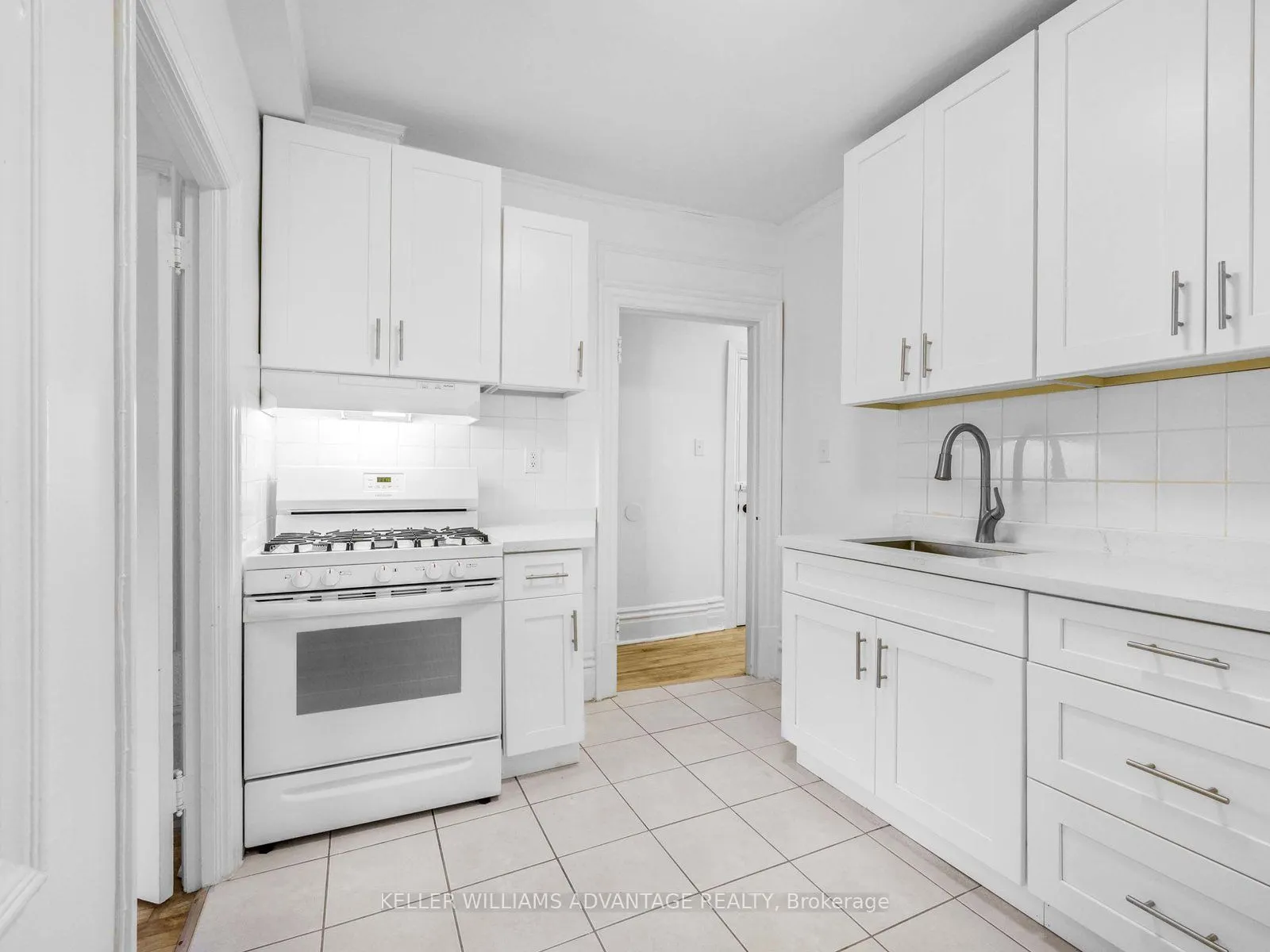 347 Walmer Road, #2nd Floor Unit 3
