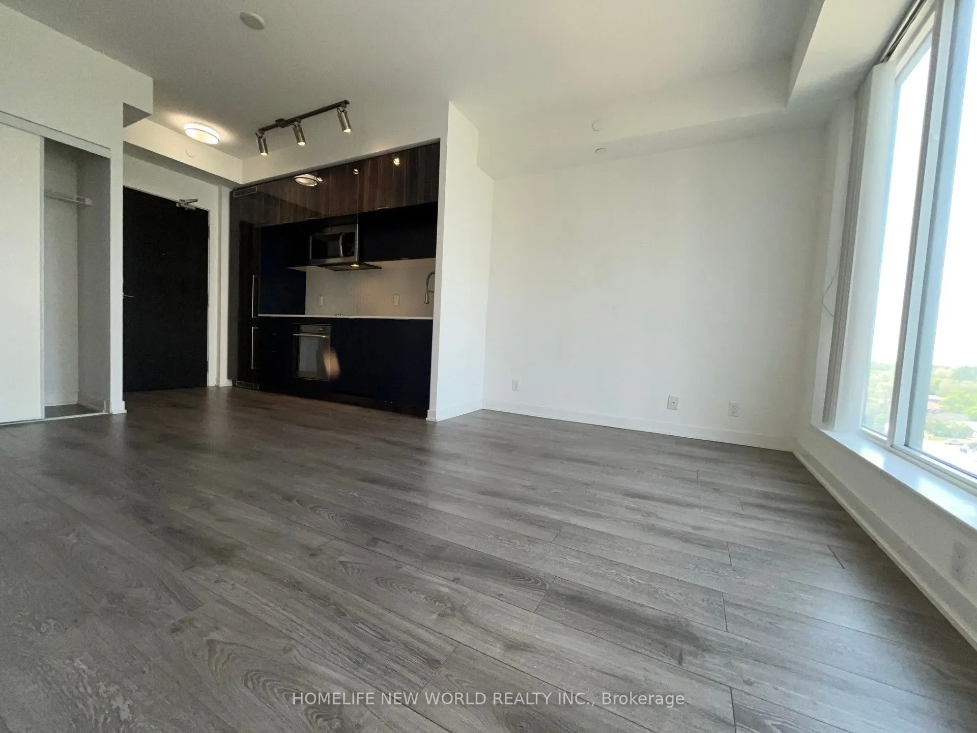 28 Avondale Avenue, ##1010