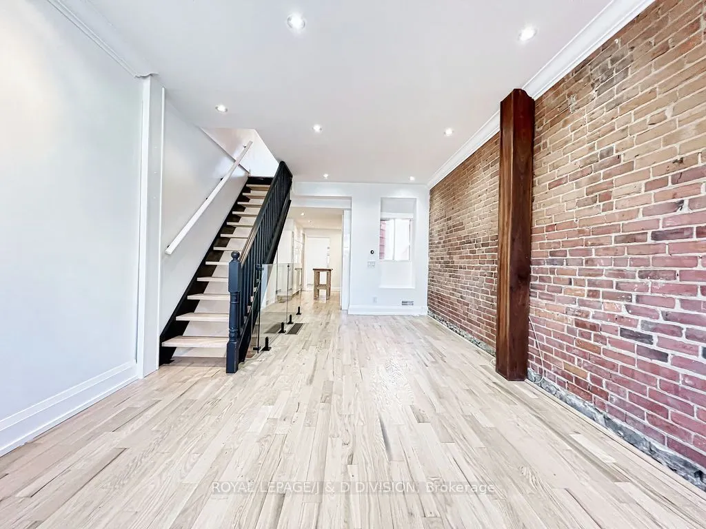 92 Massey Street