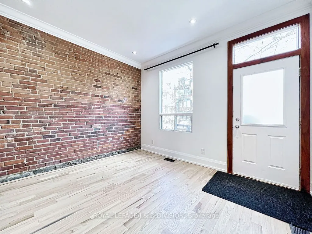 92 Massey Street