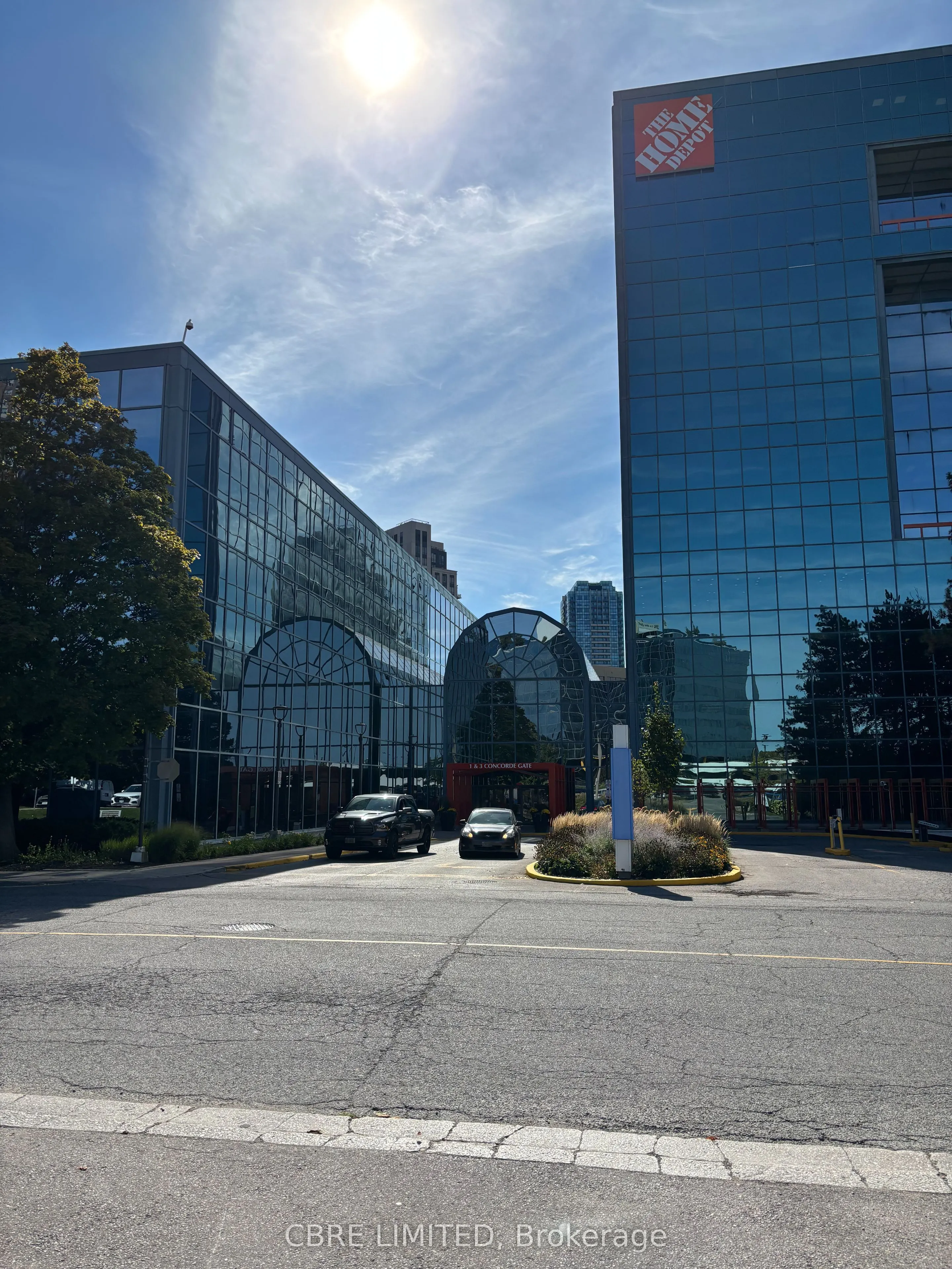 3 Concorde Gate, #Unit 214