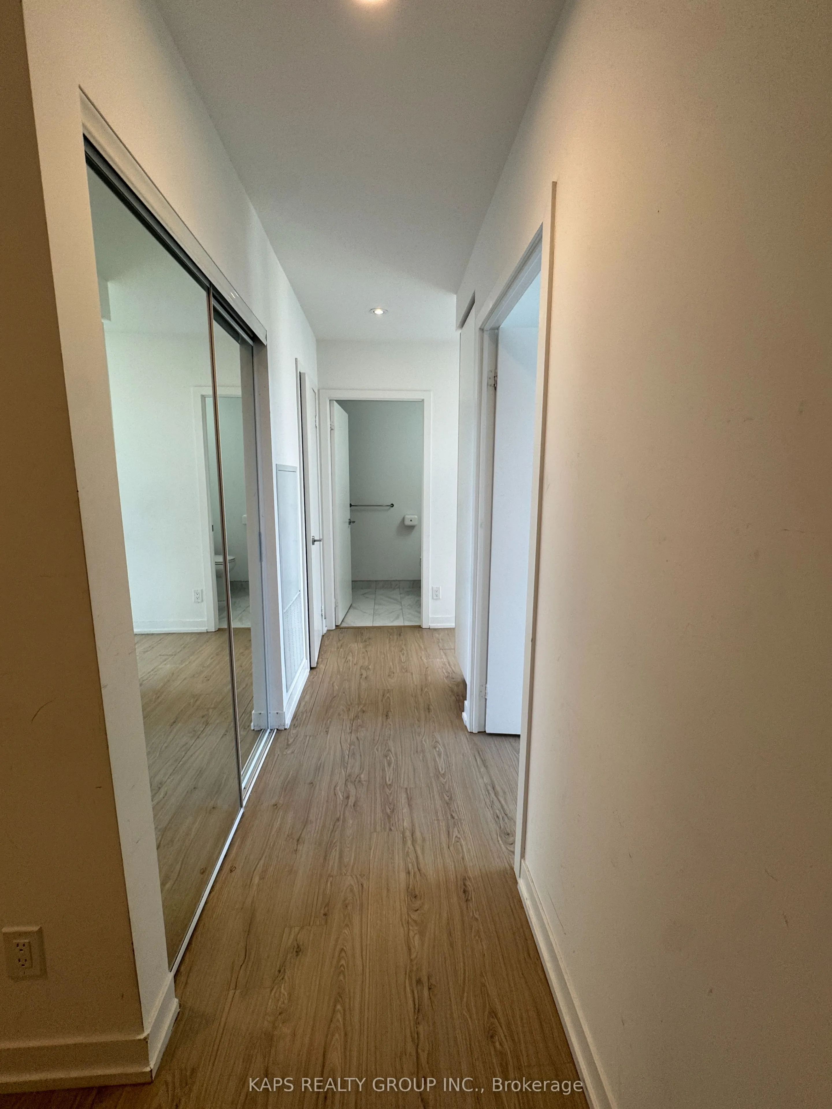85 Wood Street, #912