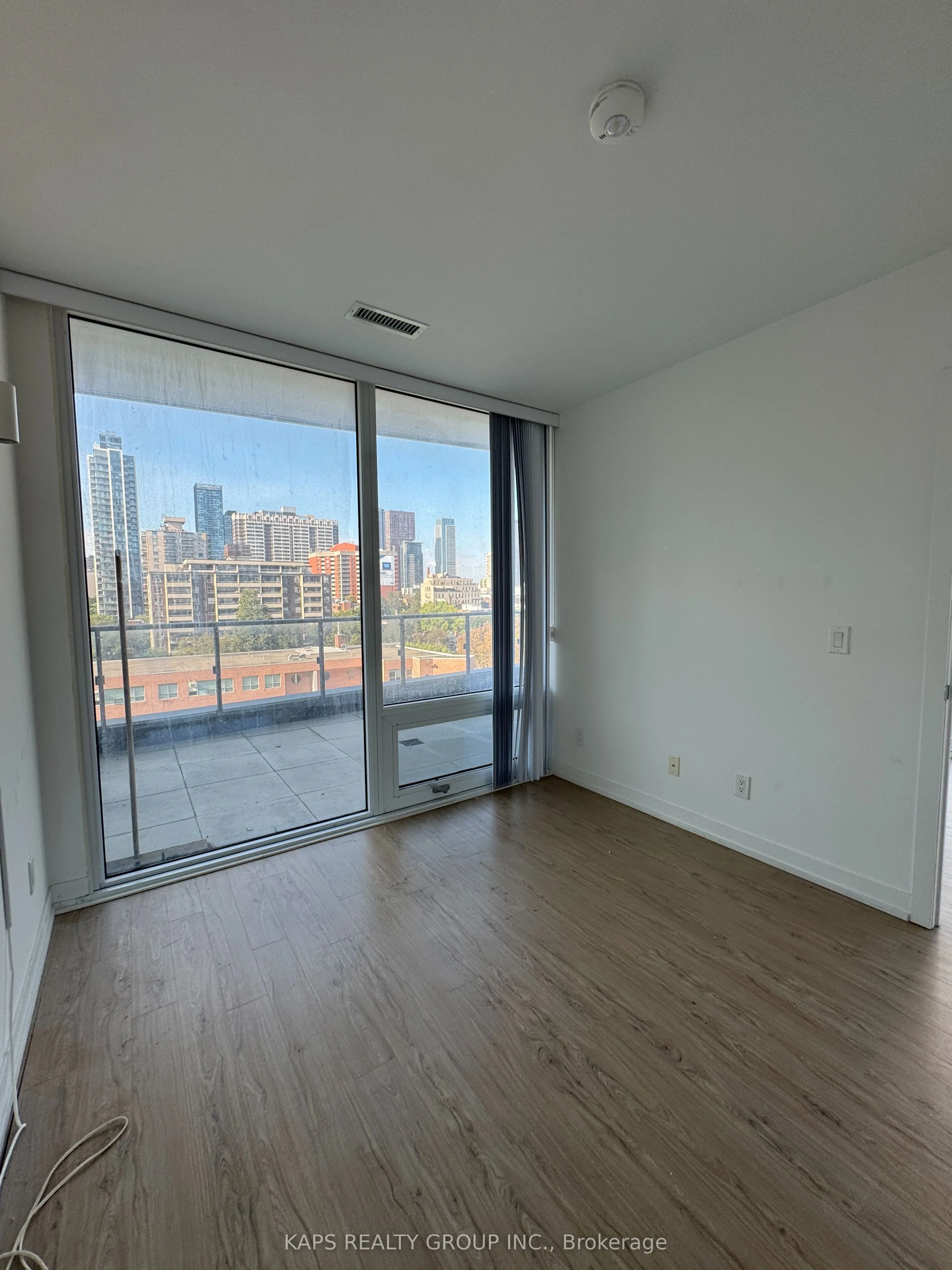 85 Wood Street, #912