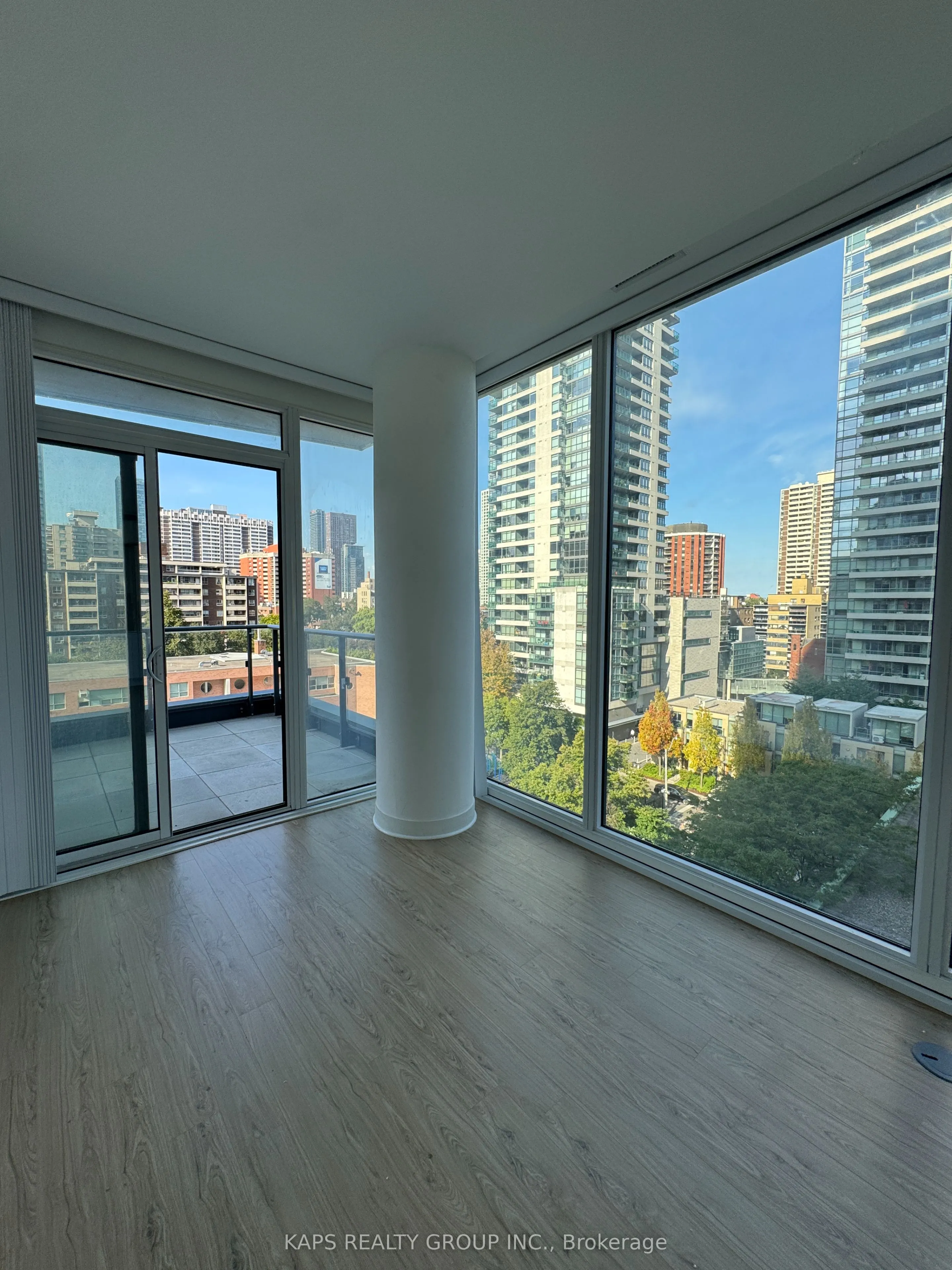 85 Wood Street, #912