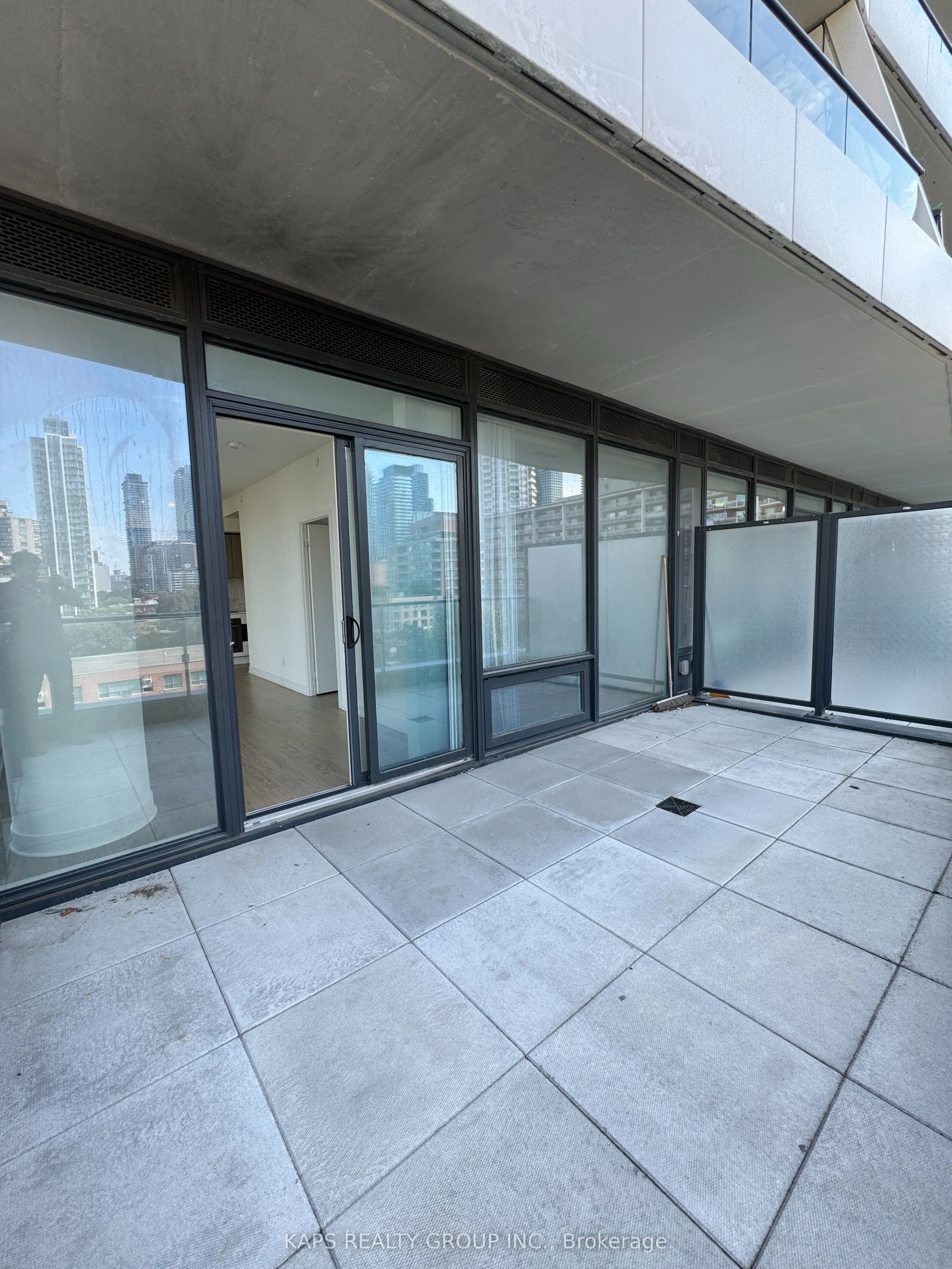 85 Wood Street, #912