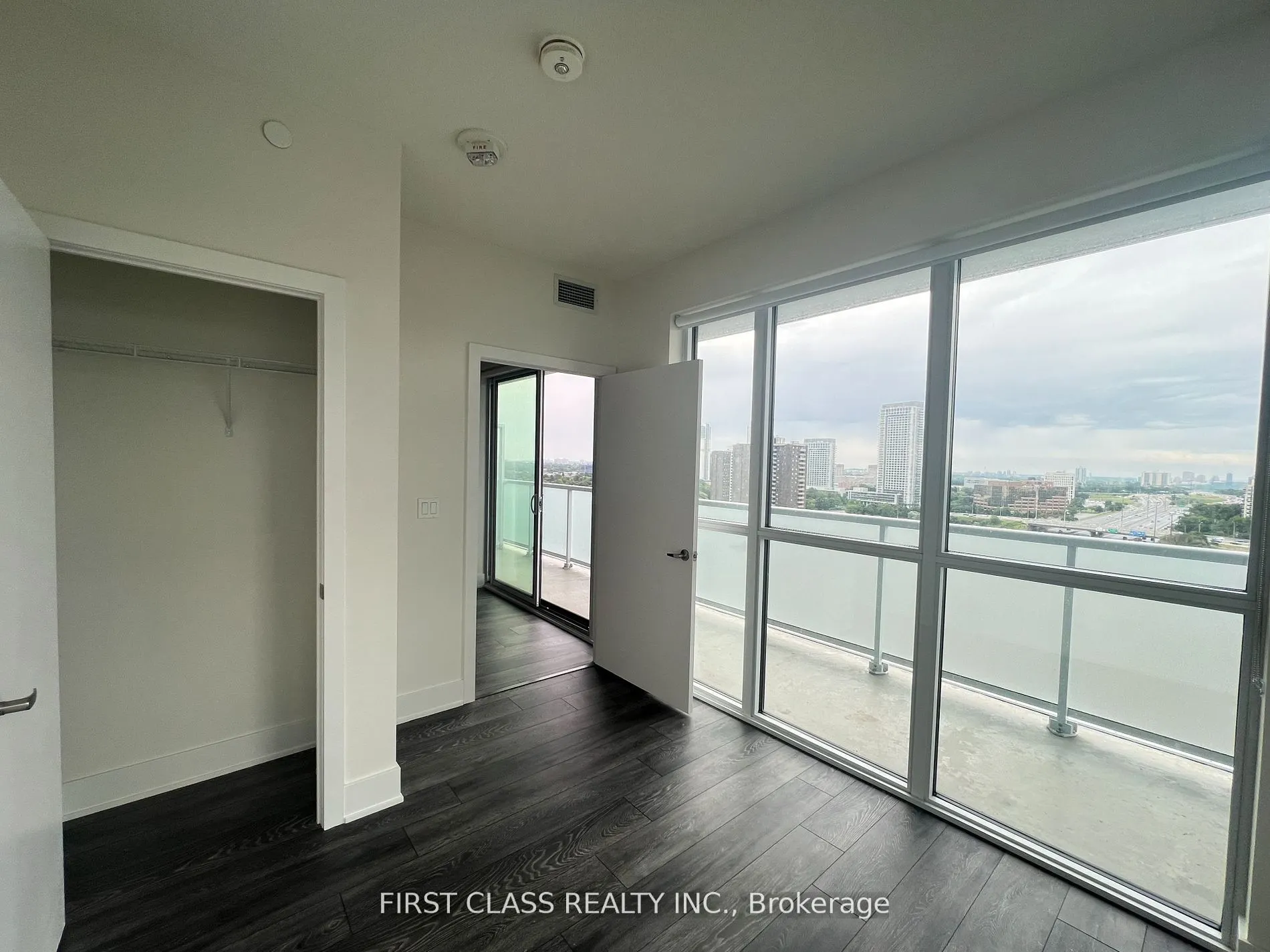188 Fairview Mall Drive, #1815